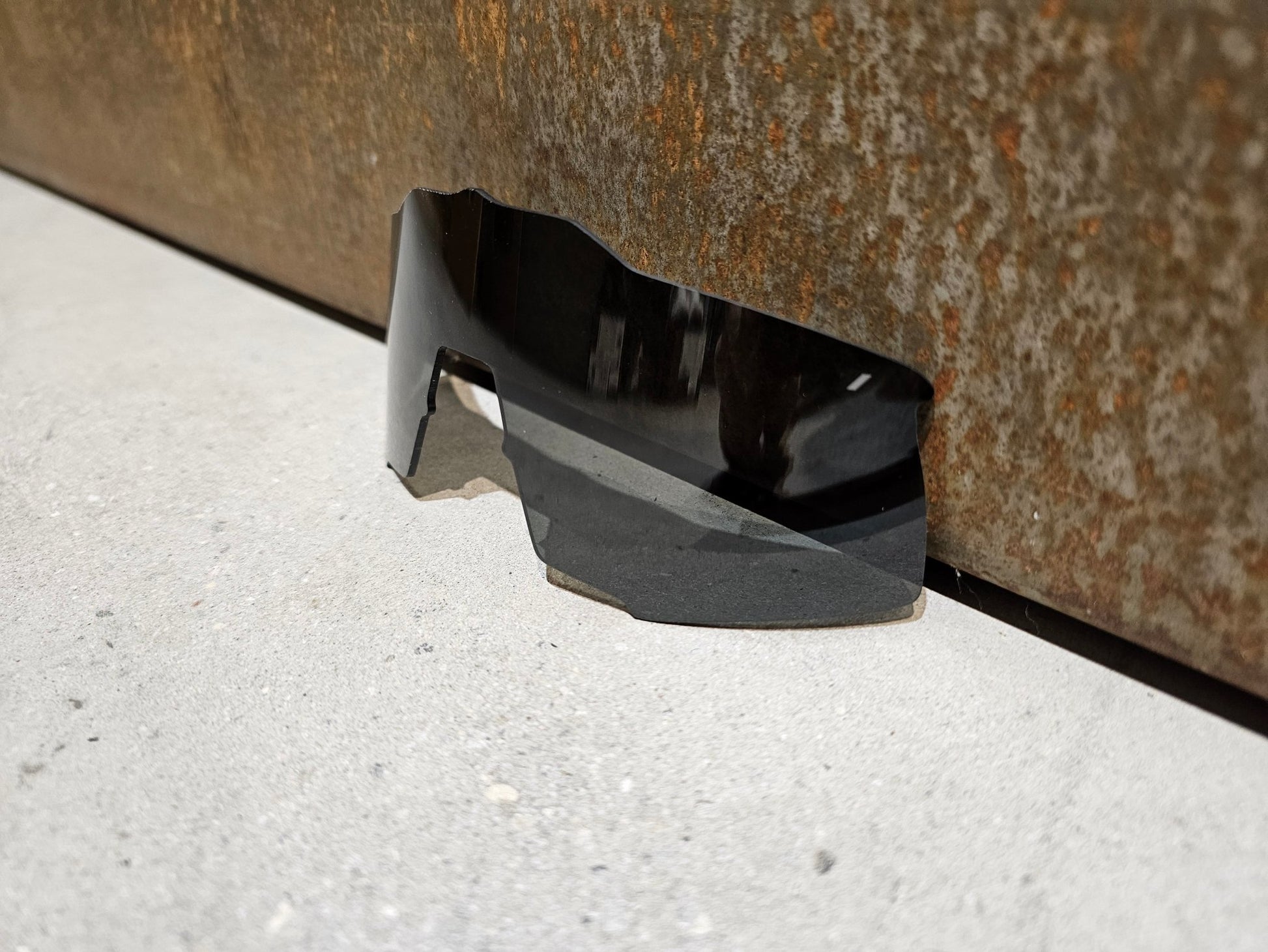 Brillen Zubehör & Ersatzteile von 100%, 100% SPEEDCRAFT REPLACEMENT LENSE BLACK MIRROR / BRILLENGLAS in variant_title vor USEDBIKES - OB.DE Hintergrund