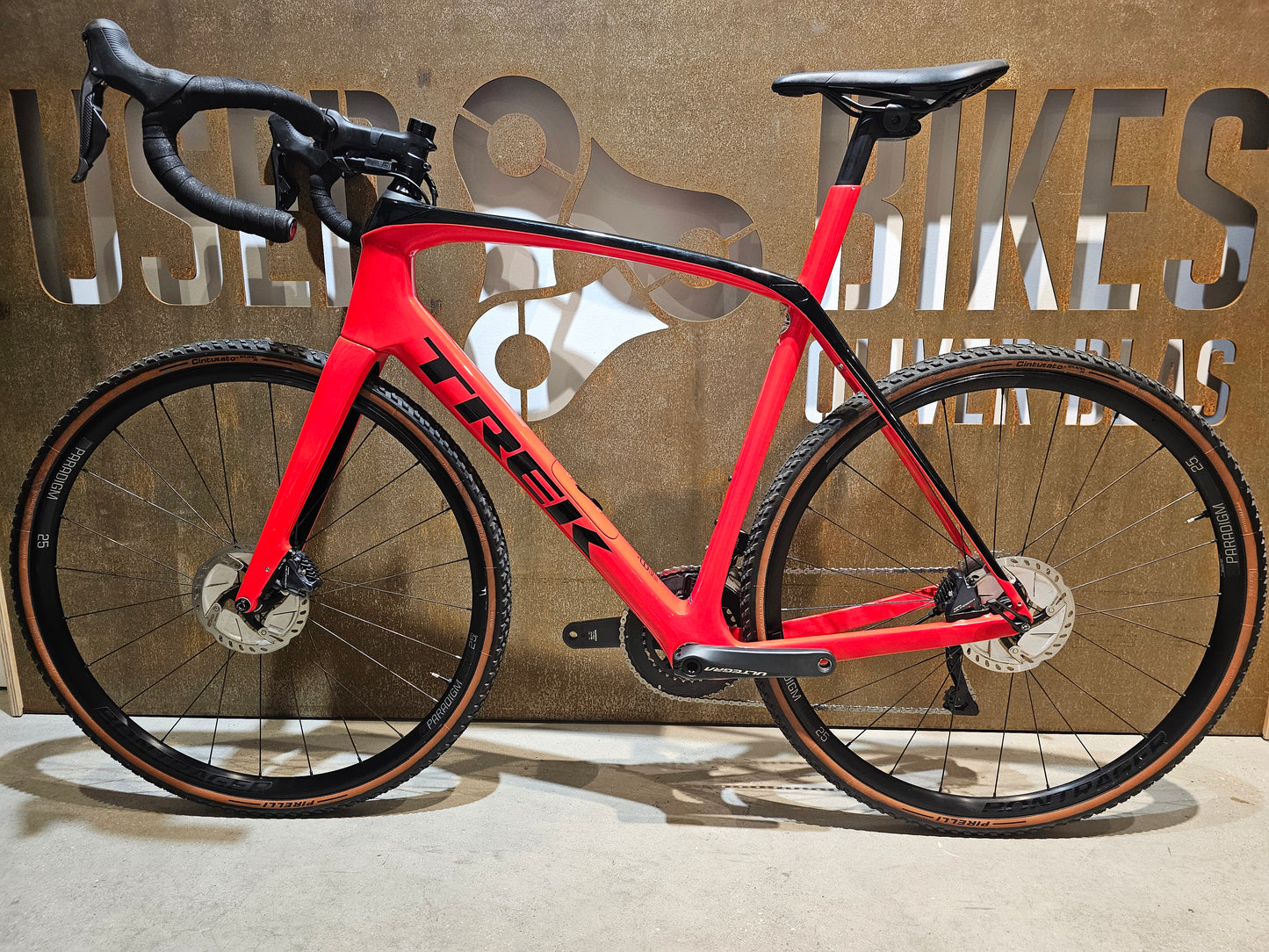 TREK DOMANE SL 6 CUSTOMBUILD / SHIMANO ULTEGRA DI2 / 58CM