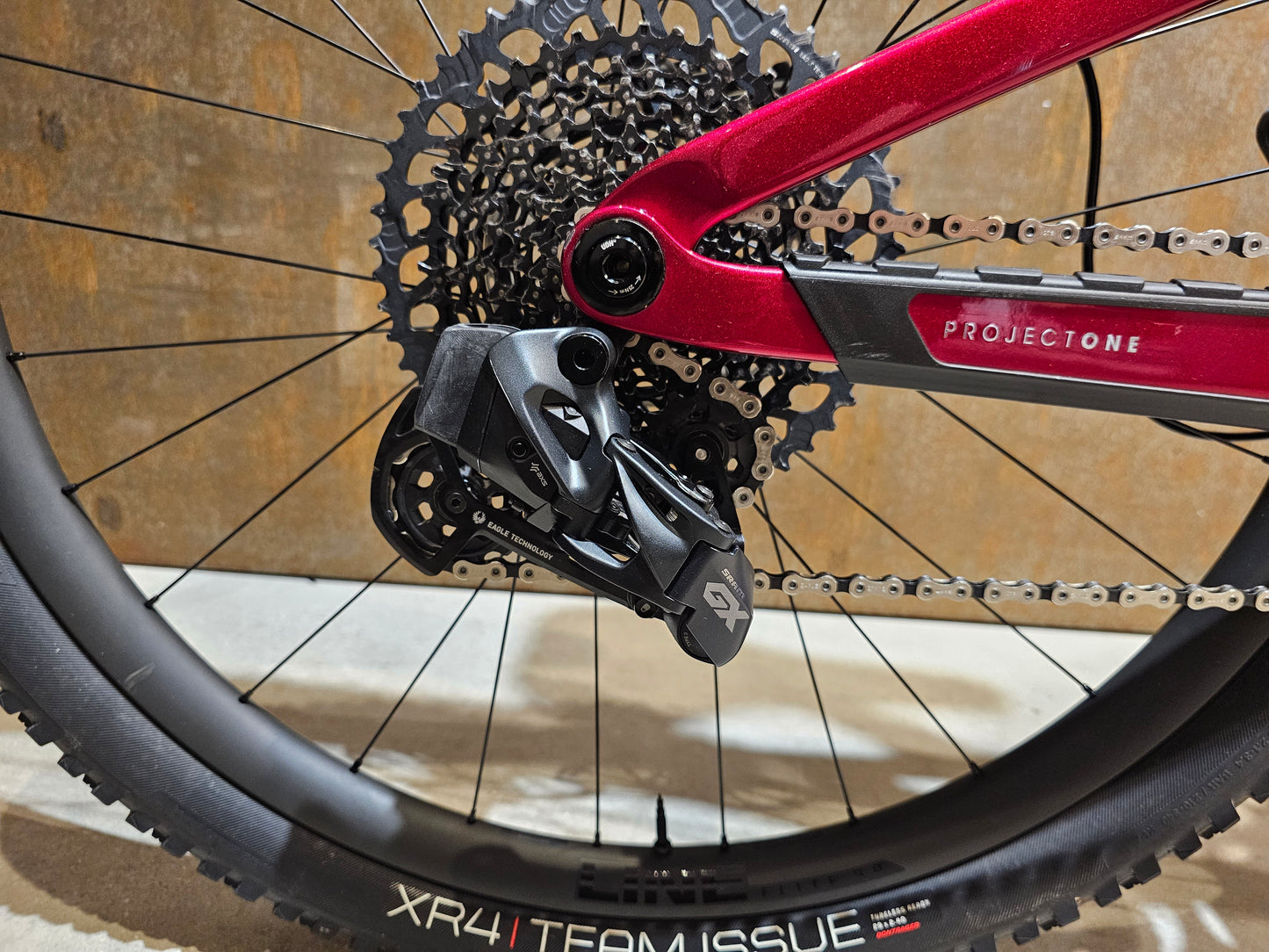 TREK TOP FUEL 9.8 AXS / S