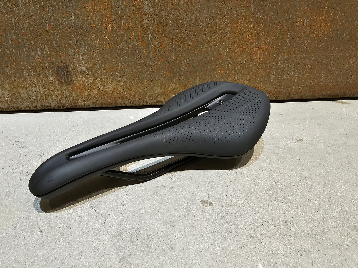 BONTRAGER VERSE ELITE 145MM SATTEL SCHWARZ