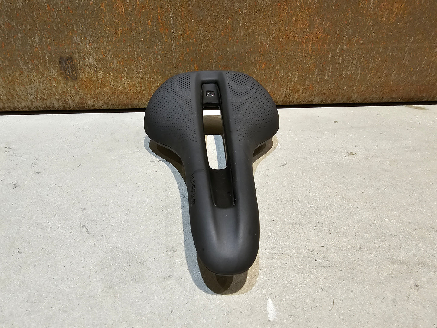 BONTRAGER VERSE ELITE 145MM SATTEL SCHWARZ