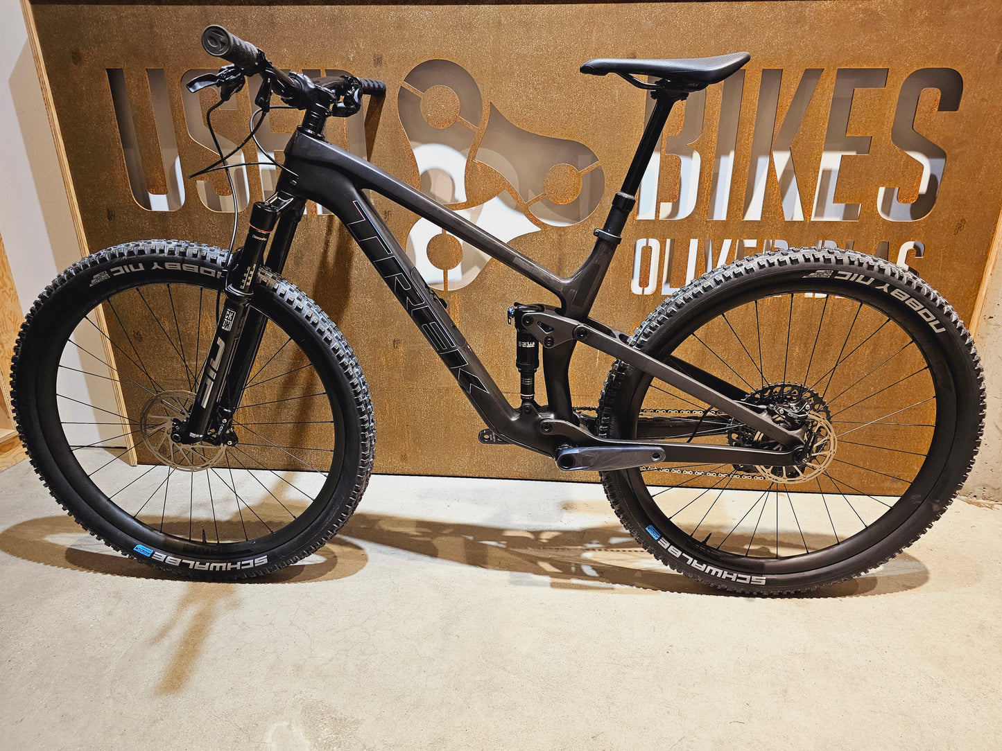 TREK TOP FUEL 9.8 AXS / M/L