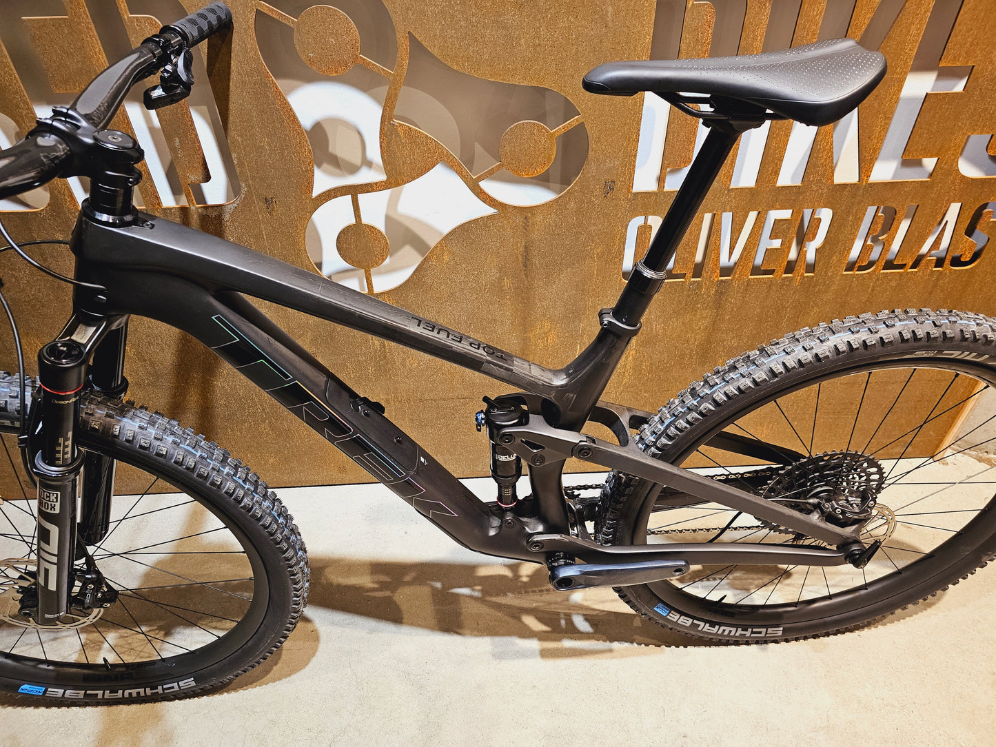 TREK TOP FUEL 9.8 AXS / M/L