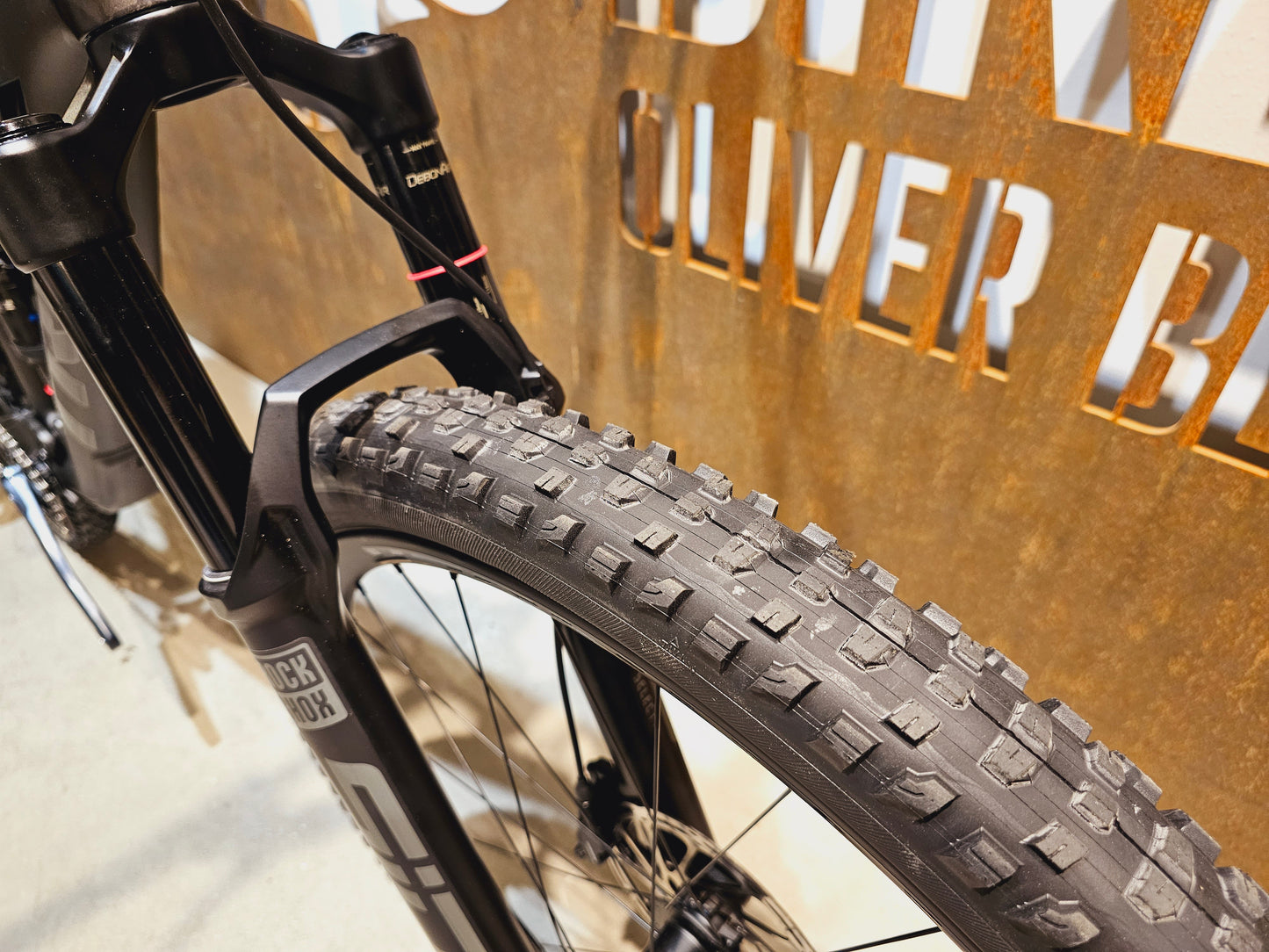 TREK TOP FUEL 9.8 AXS / L