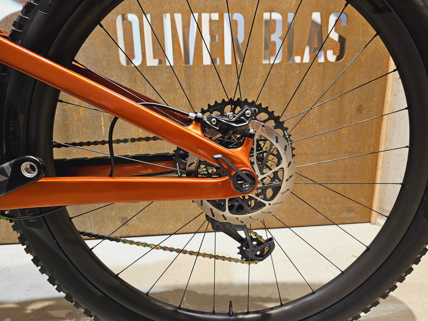 TREK TOP FUEL 9.9 AXS / L