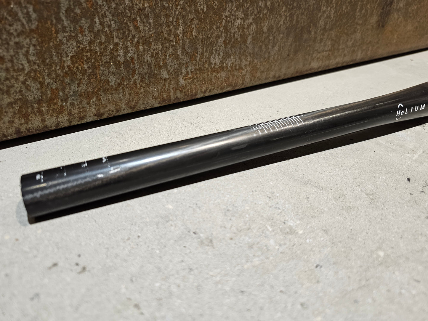 ONOFF COMPONENTS HELIUM CARBON LENKER MOUNTAINBIKE 0.2 LOW RISER 740MM