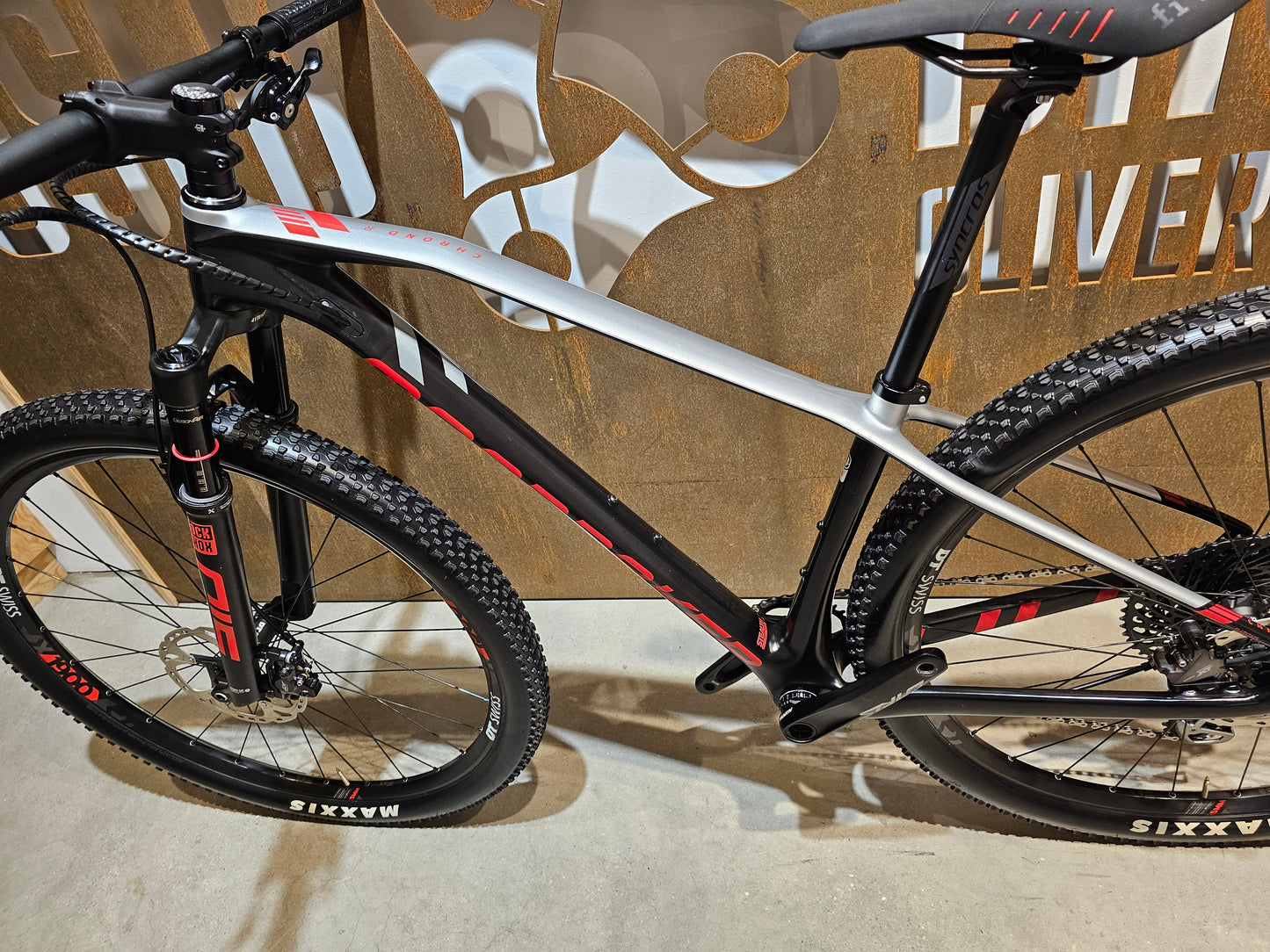 MONDRAKER CHRONO R CARBON / CUSTOMBUILD / S
