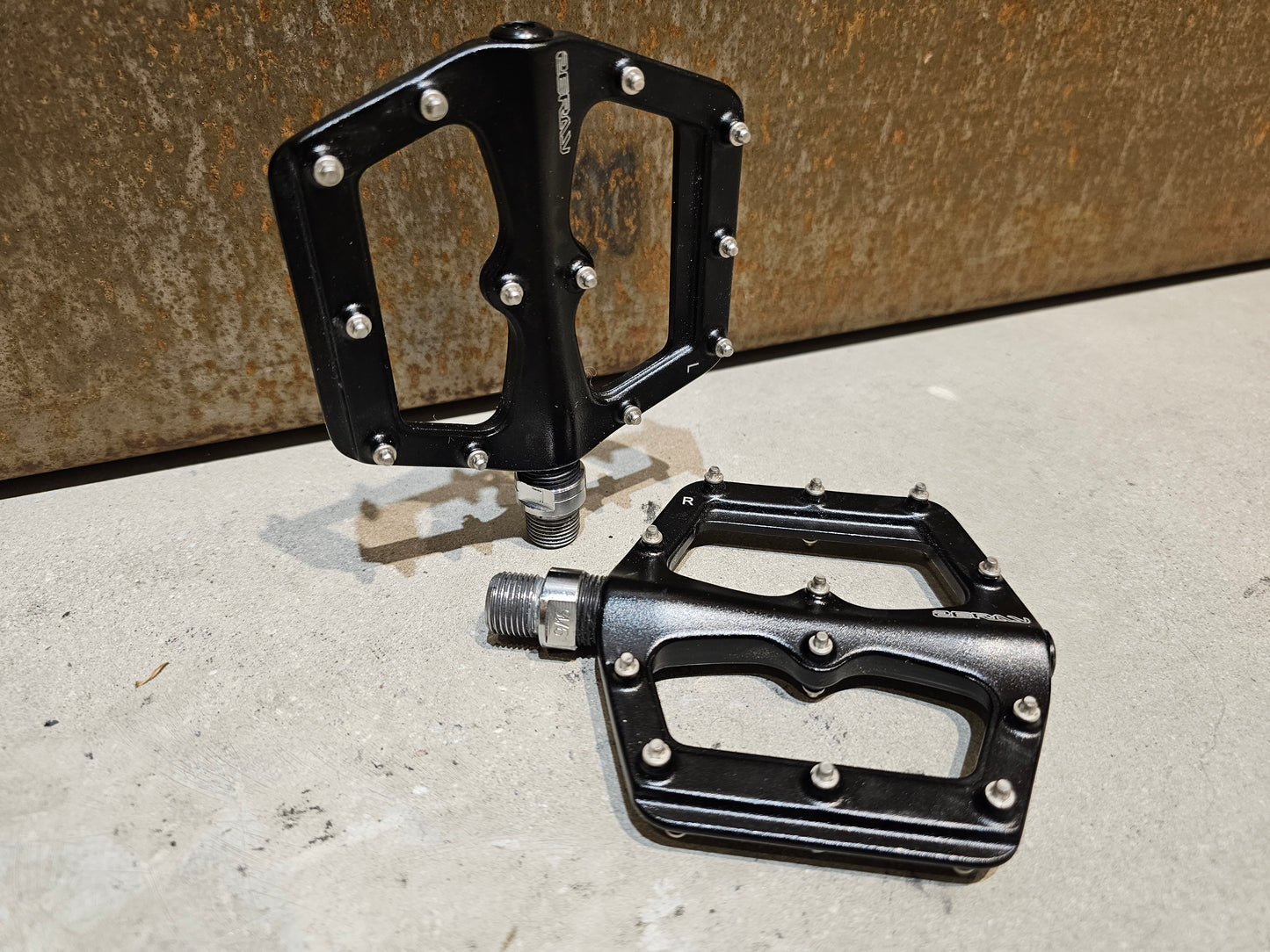ABSOLUT D262 PLATTFORMPEDAL / MOUNTAINBIKE PEDAL
