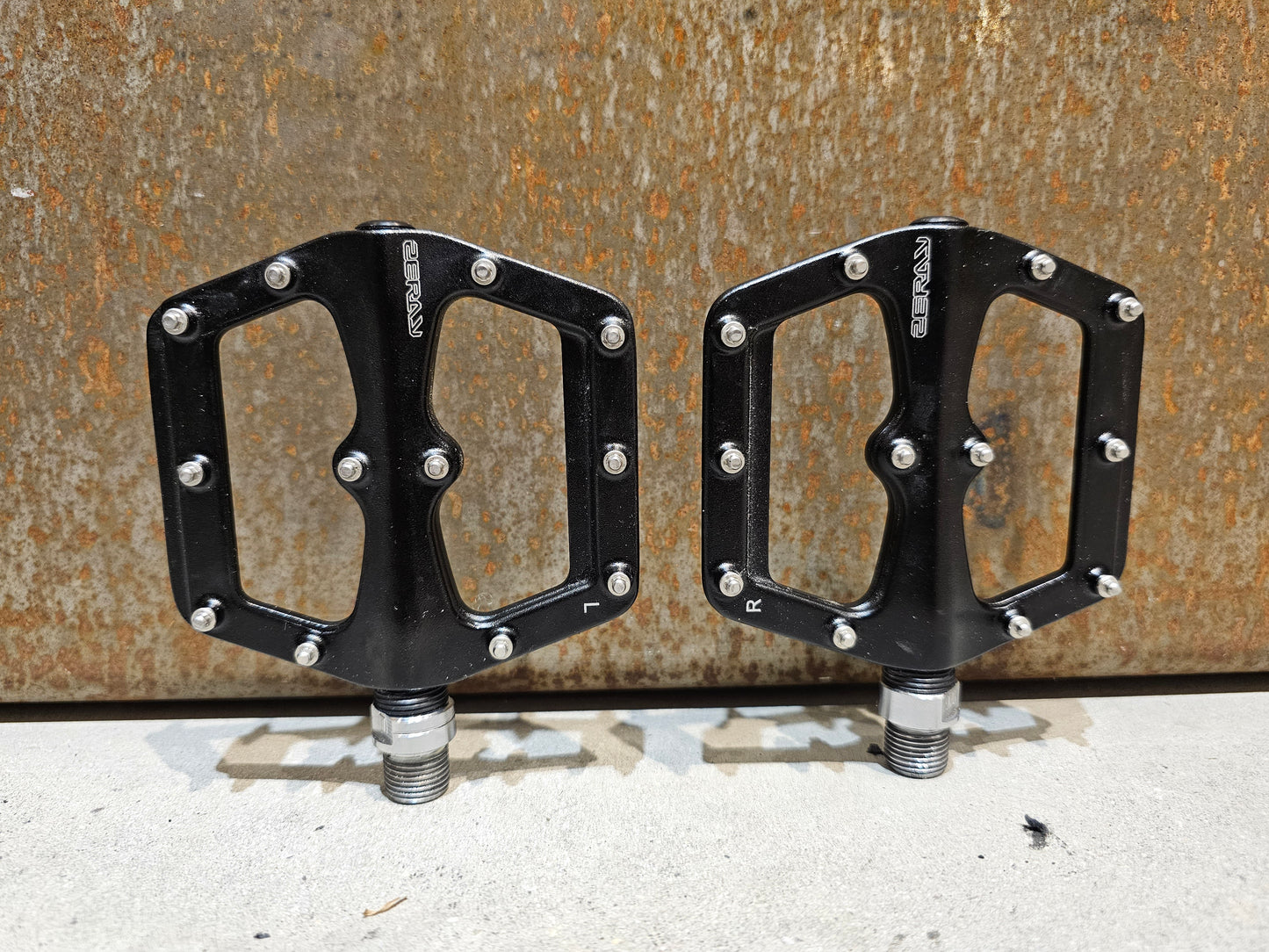 ABSOLUT D262 PLATTFORMPEDAL / MOUNTAINBIKE PEDAL