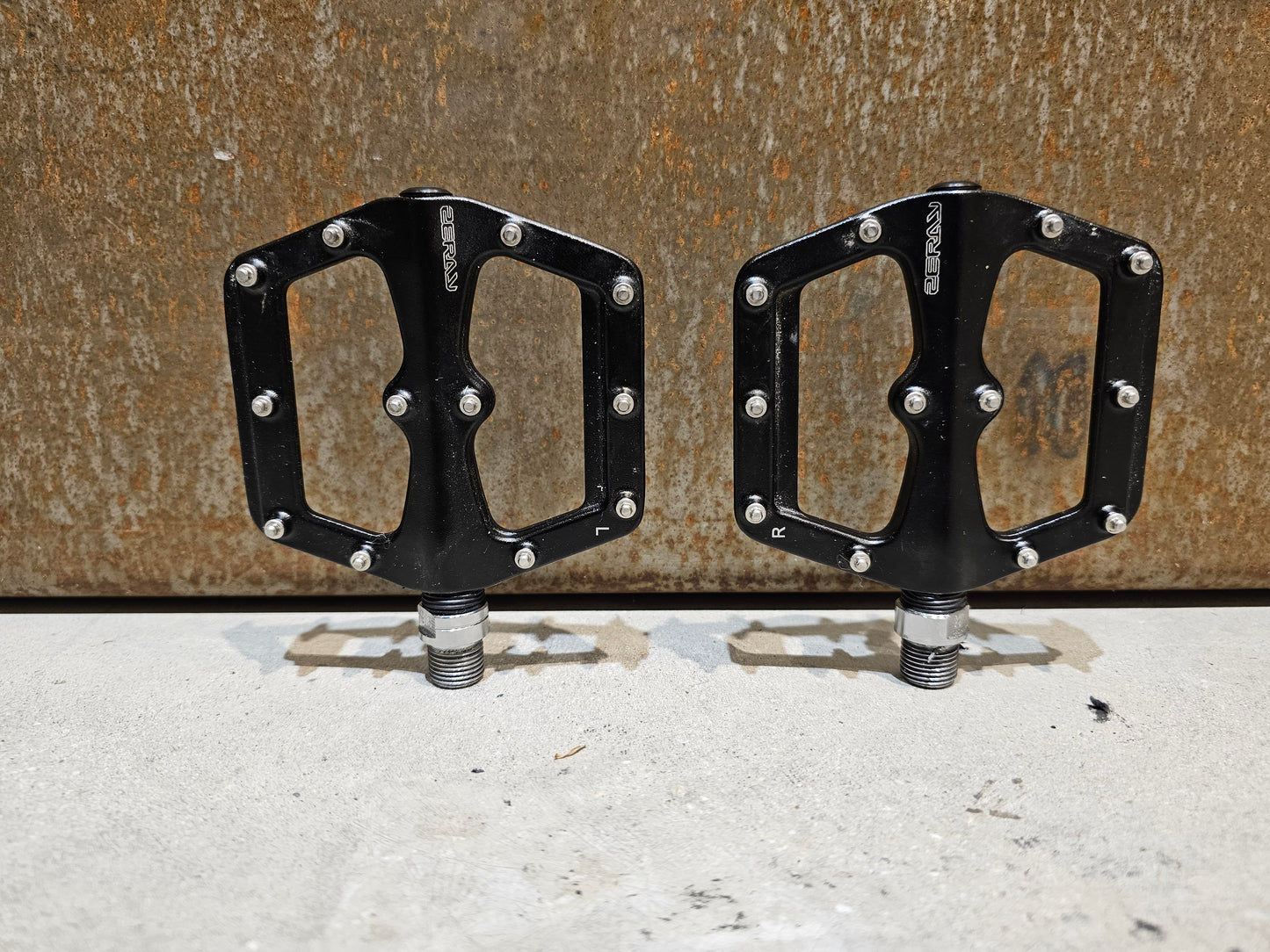 ABSOLUT D262 PLATTFORMPEDAL / MOUNTAINBIKE PEDAL