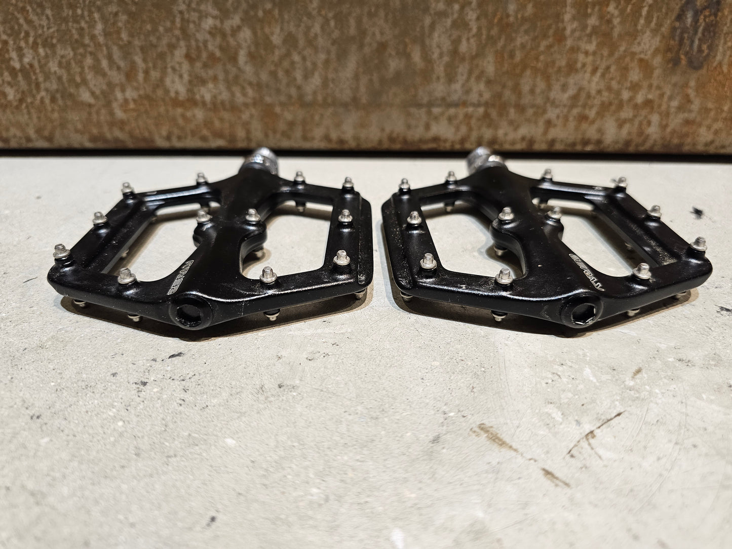 ABSOLUT D262 PLATTFORMPEDAL / MOUNTAINBIKE PEDAL