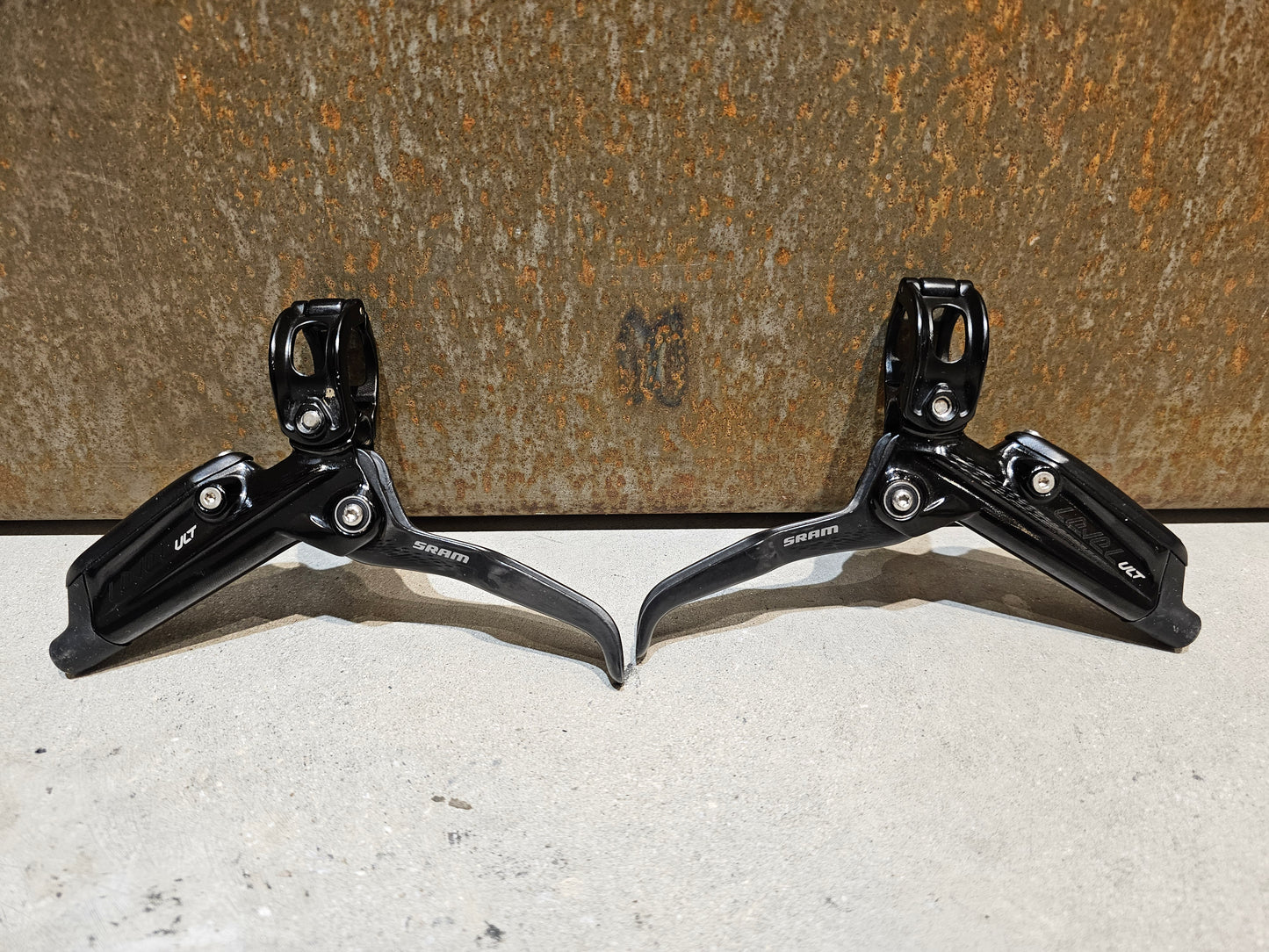 SRAM LEVEL ULTIMATE CARBON BREMSHEBEL SET