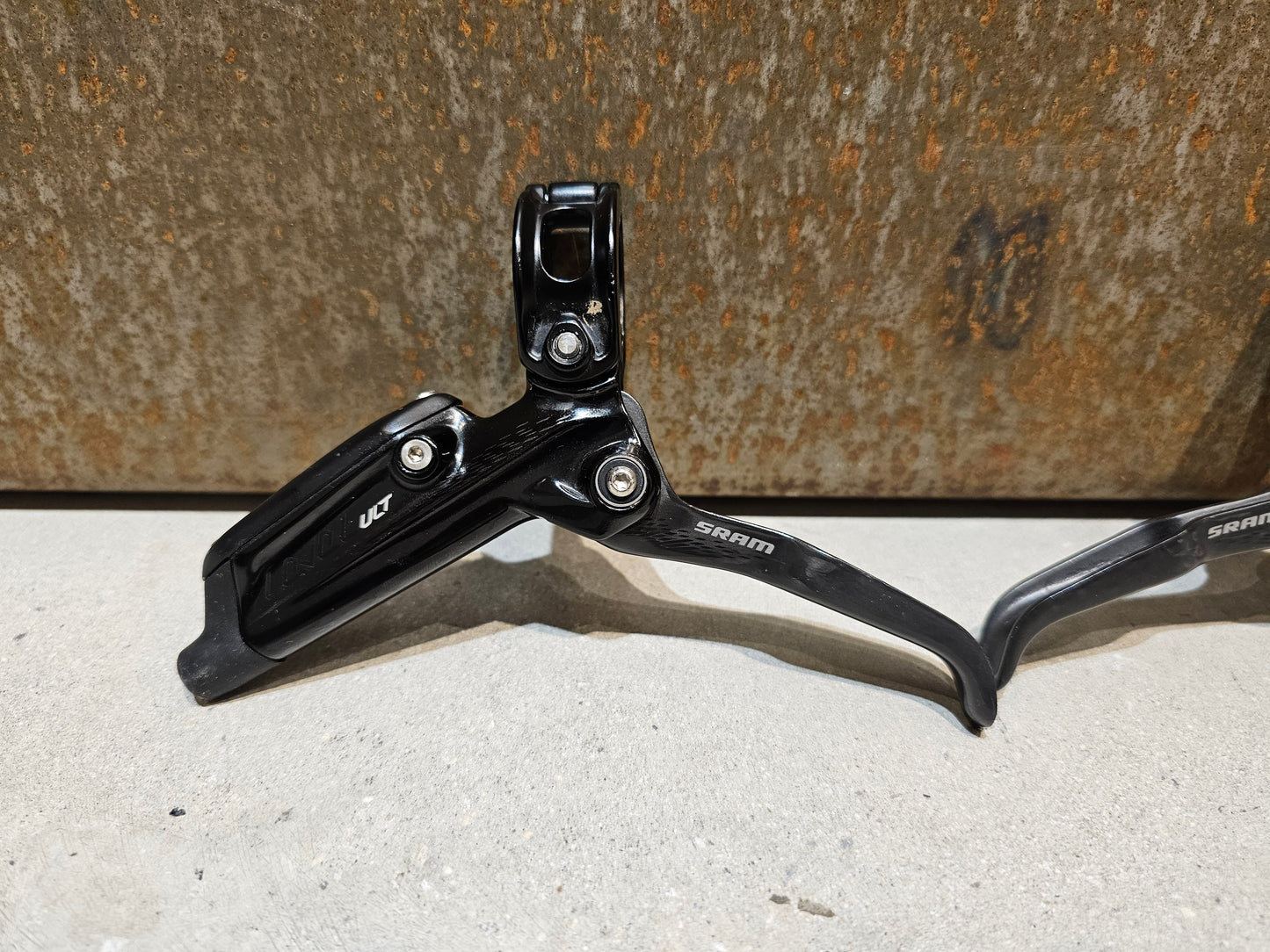 SRAM LEVEL ULTIMATE CARBON BREMSHEBEL SET