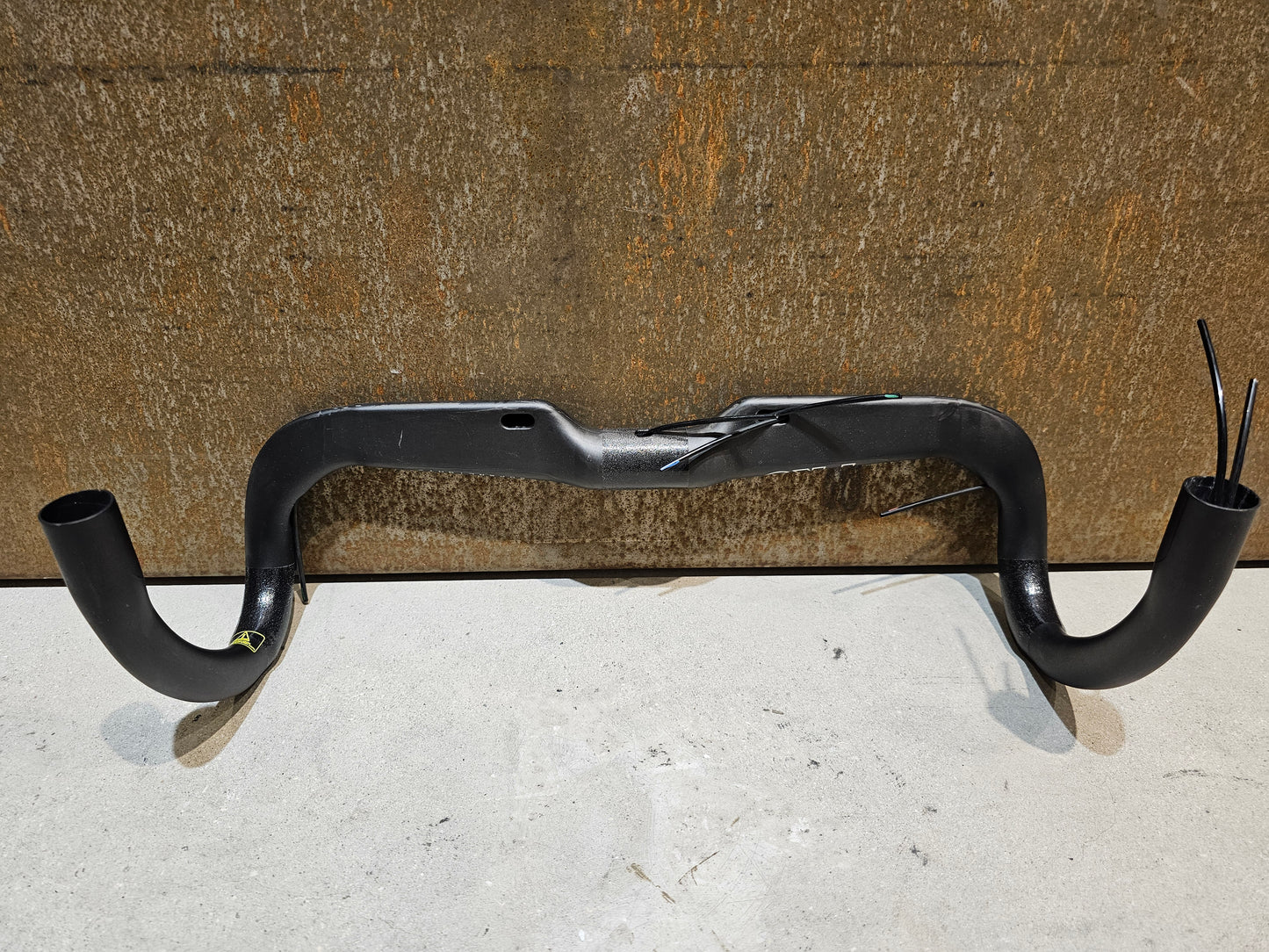 PRO VIBE SUPERLIGHT AERO LENKER 380 / 400MM B-WARE