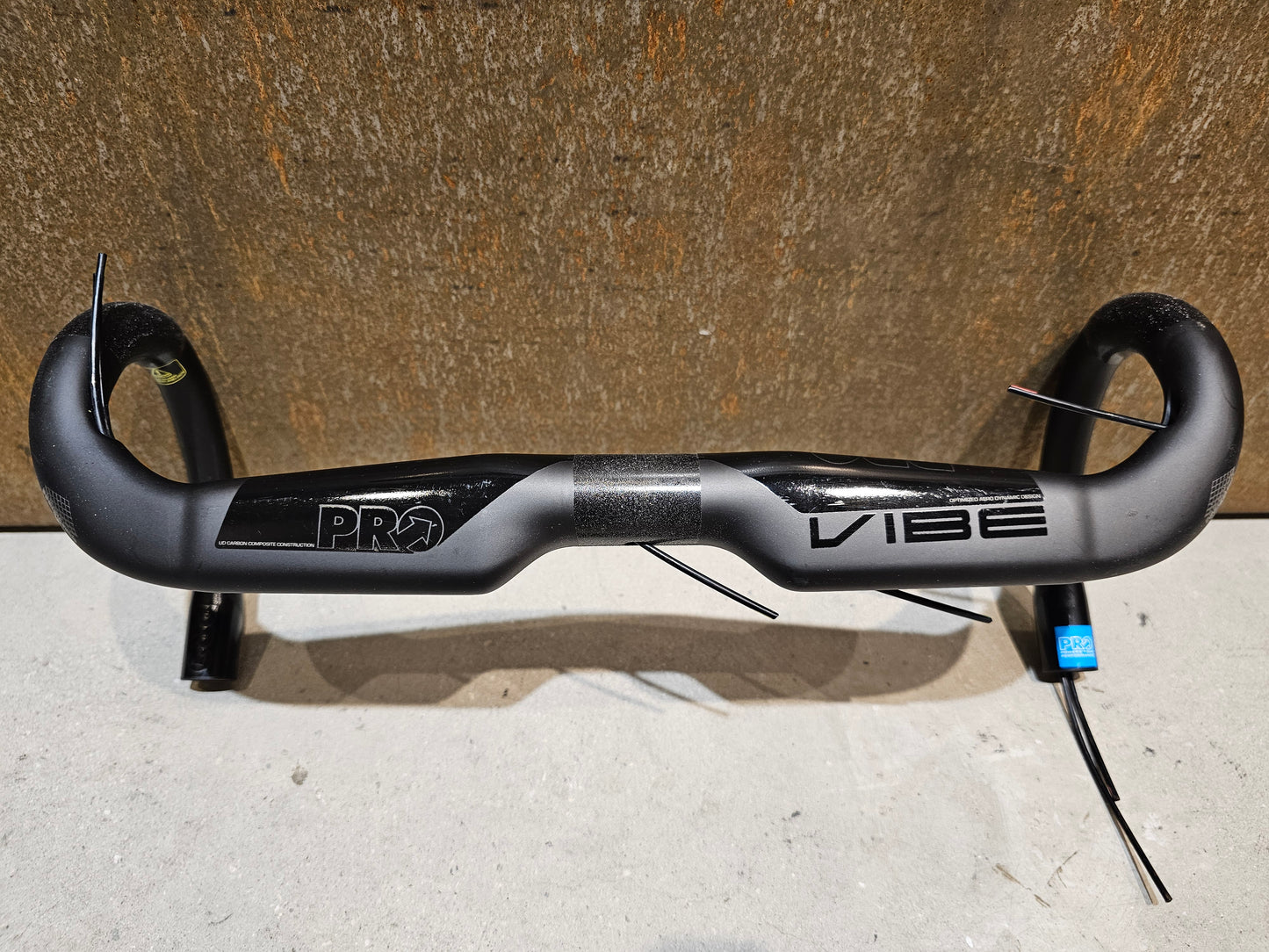 PRO VIBE AERO CARBON LENKER 400MM B-WARE