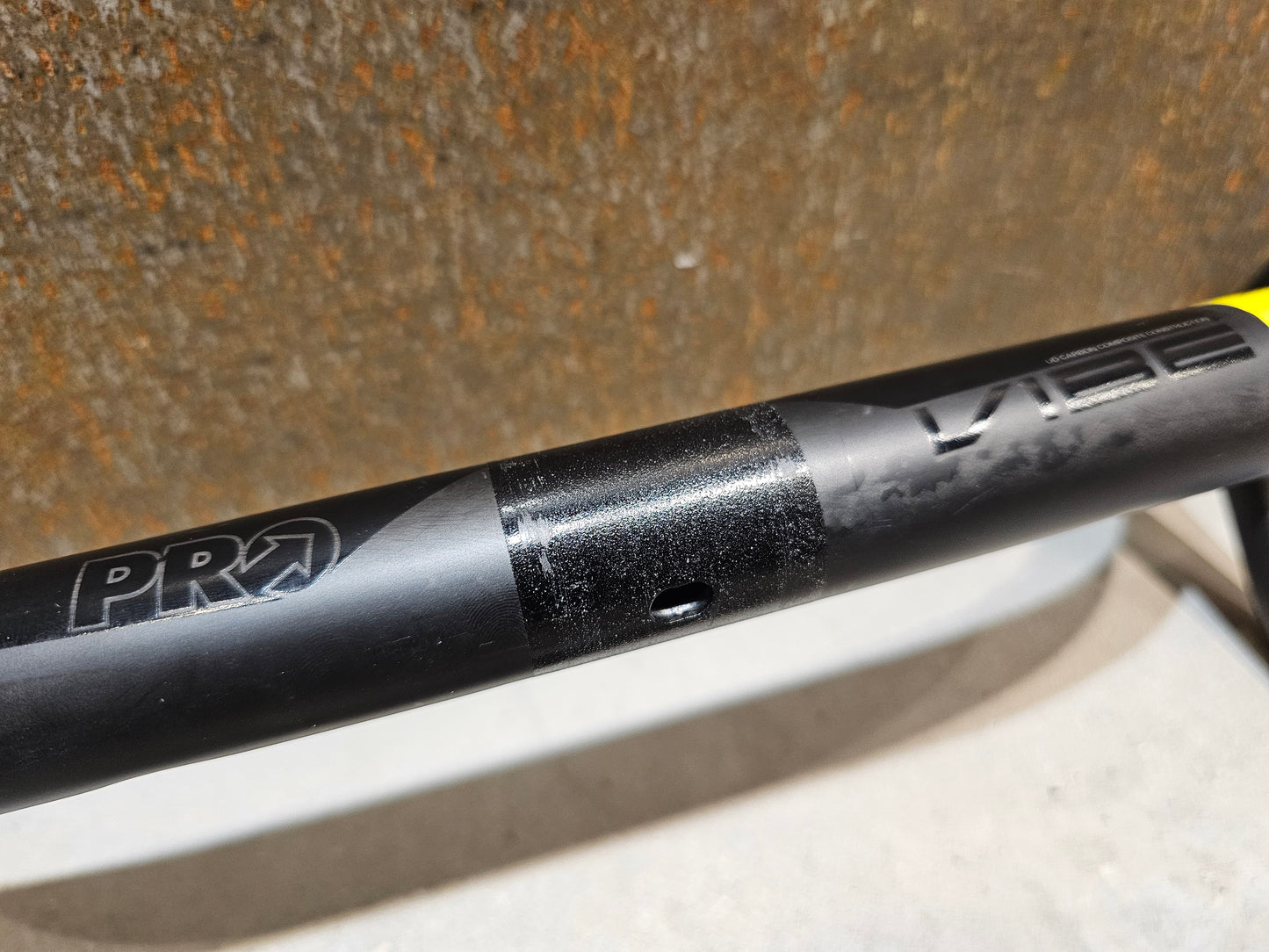 PRO VIBE CARBON ANATOMIC LENKER 420MM B-WARE