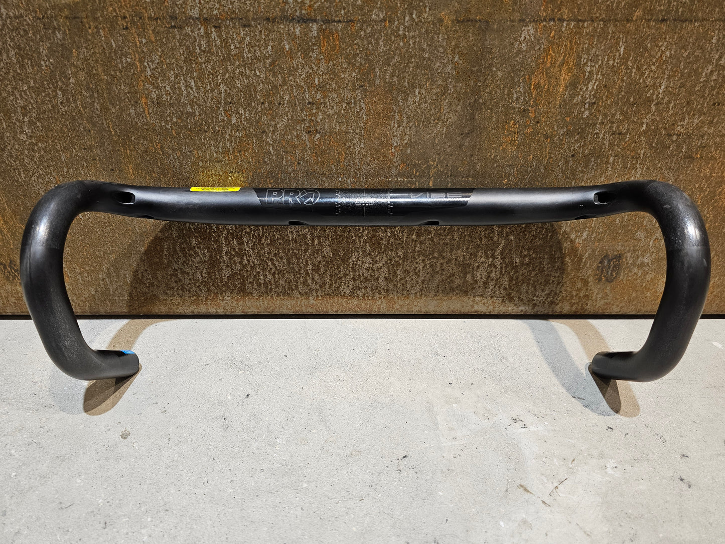 PRO VIBE CARBON ANATOMIC LENKER 420MM B-WARE