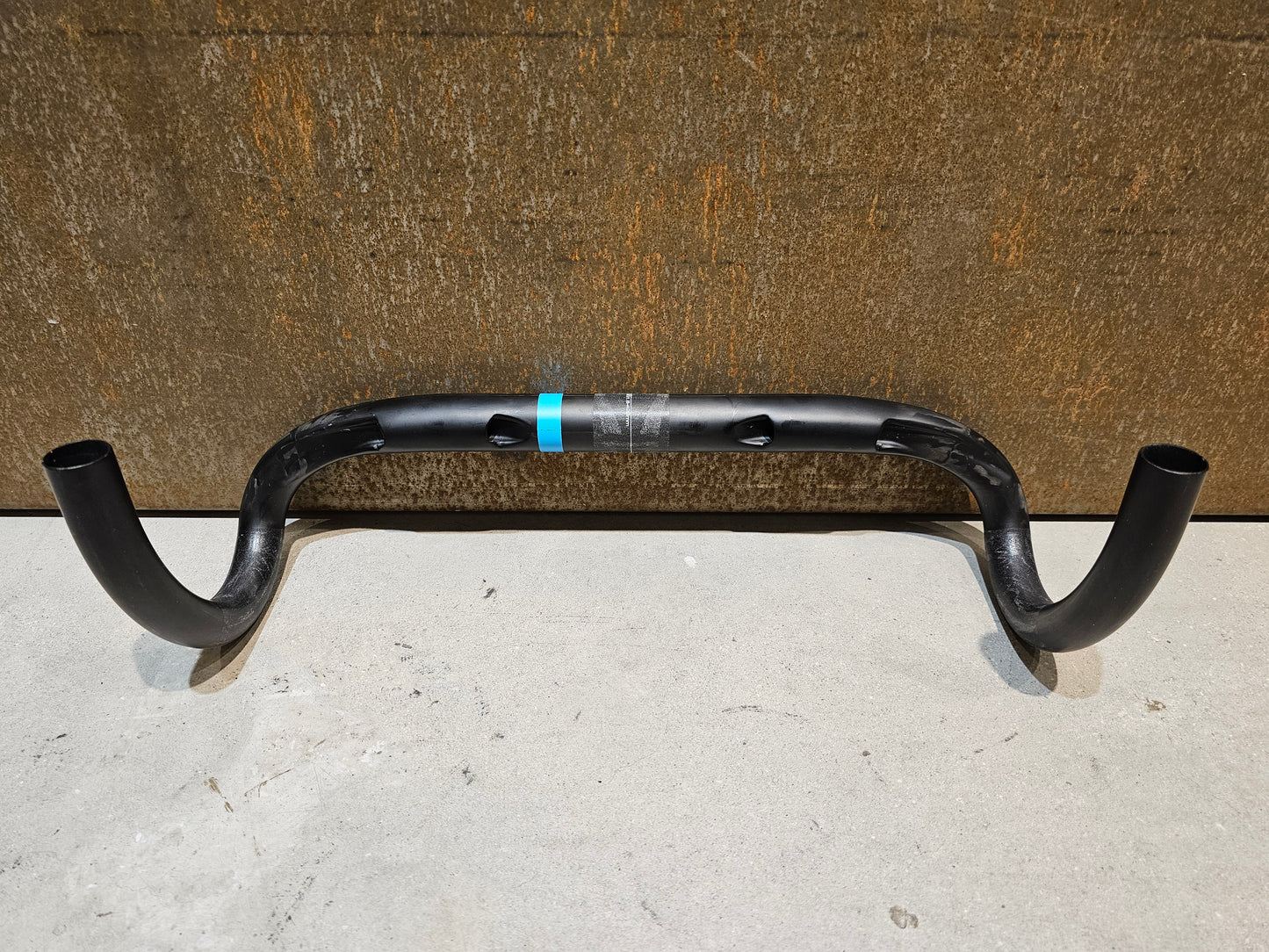 PRO VIBE CARBON COMPACT LENKER BLUE LABEL 420MM B-WARE