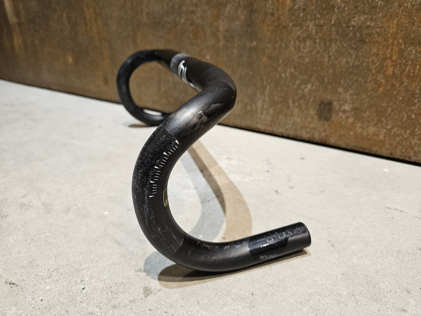 PRO VIBE CARBON ROUND / CLASSIC LENKER 420MM B-WARE