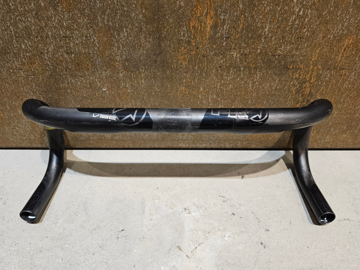 PRO VIBE CARBON ROUND / CLASSIC LENKER 420MM B-WARE