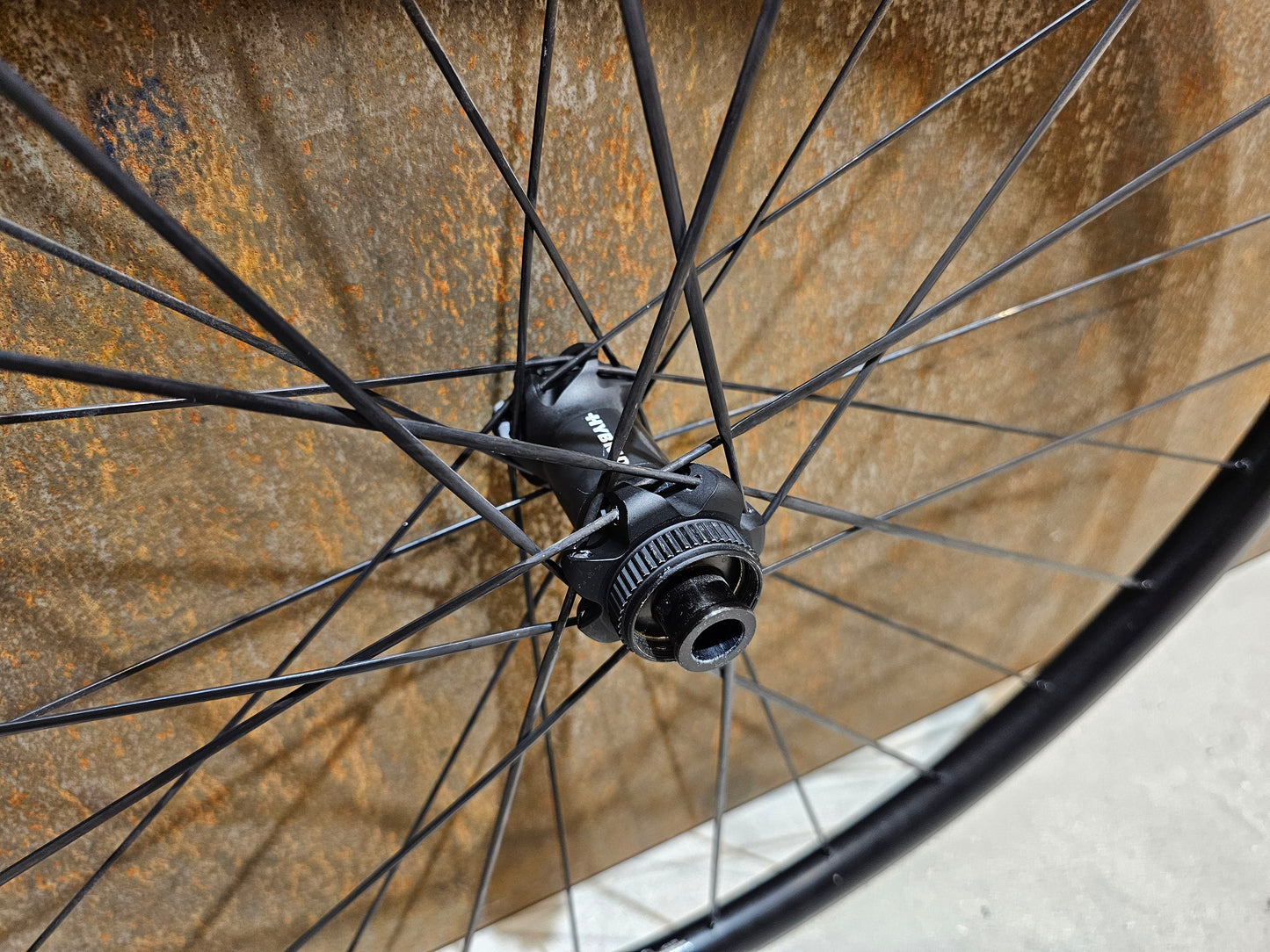 DT SWISS HG1800 SPLINE 100 / 148x12 LAUFRADSATZ DISC BOOST