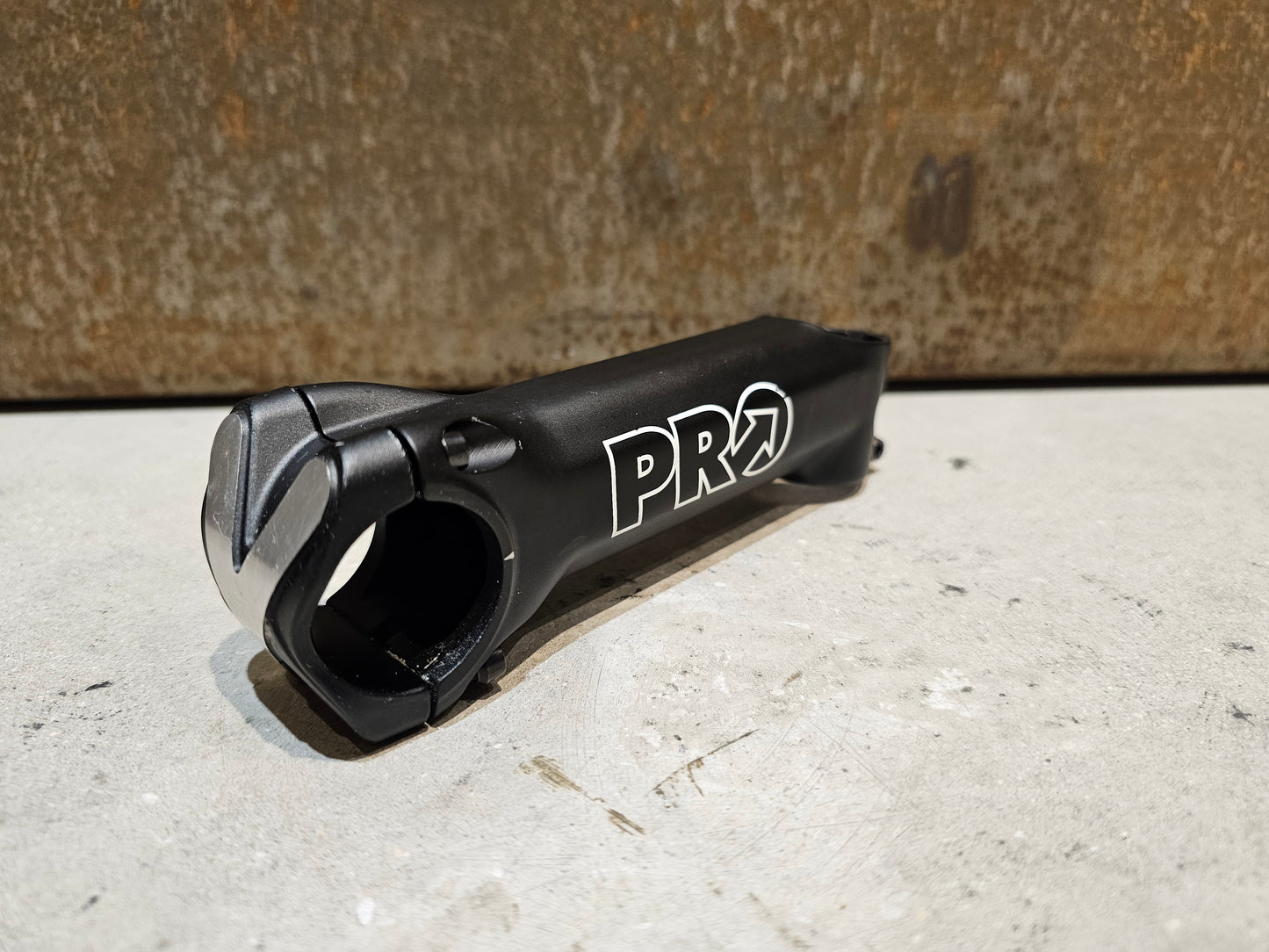 PRO VIBE DI2 VORBAU WHITE LABEL 31,8MM 1 1/8 / -10° / 89 - 136MM GEBRAUCHT