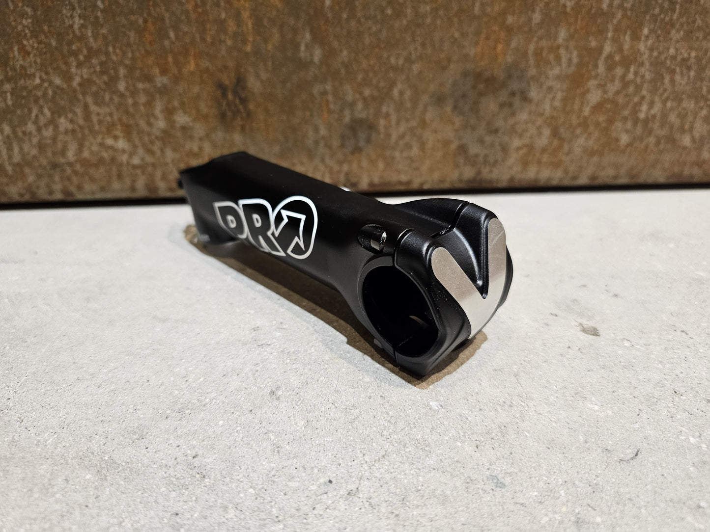PRO VIBE DI2 VORBAU WHITE LABEL 31,8MM 1 1/8 / -17° / 130MM B-WARE