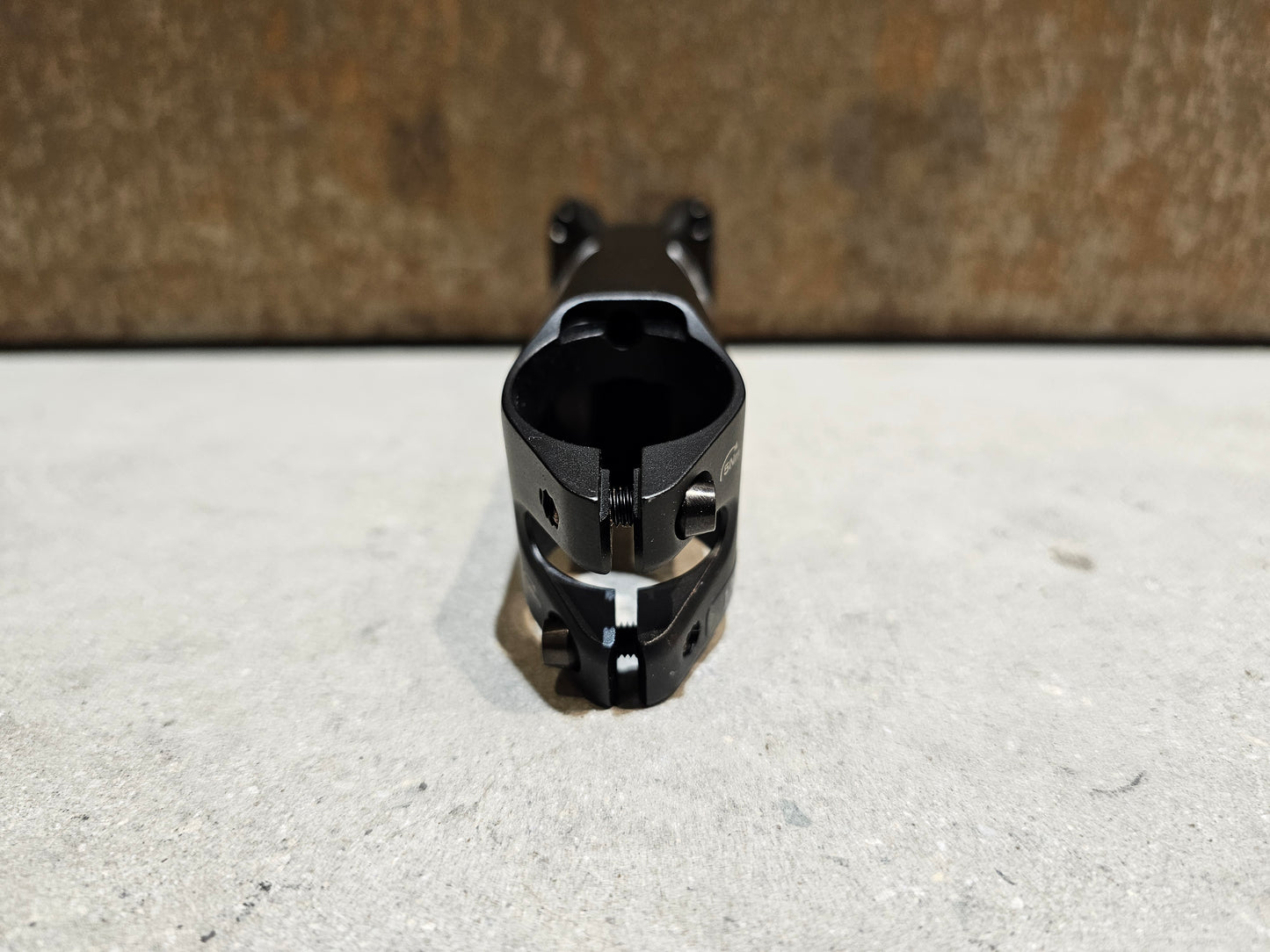 PRO VIBE DI2 VORBAU WHITE LABEL 31,8MM 1 1/8 / -17° / 130MM B-WARE