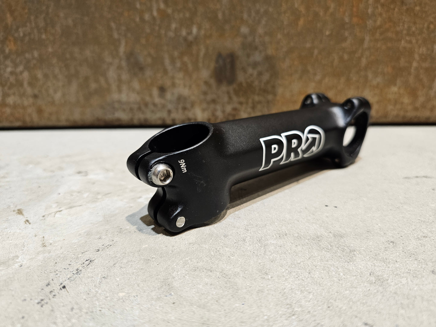PRO ALU VORBAU WHITE LABEL 31,8MM 1 1/8 / -17° / 110 - 130MM