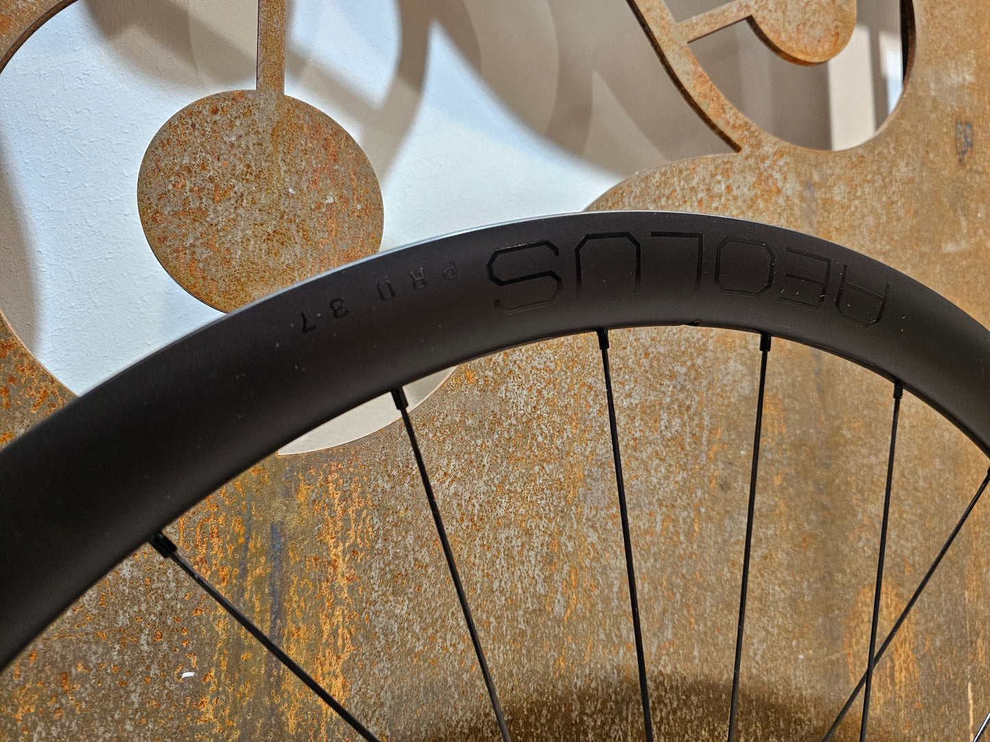 BONTRAGER AEOLUS PRO 37 TLR LAUFRADSATZ DISC