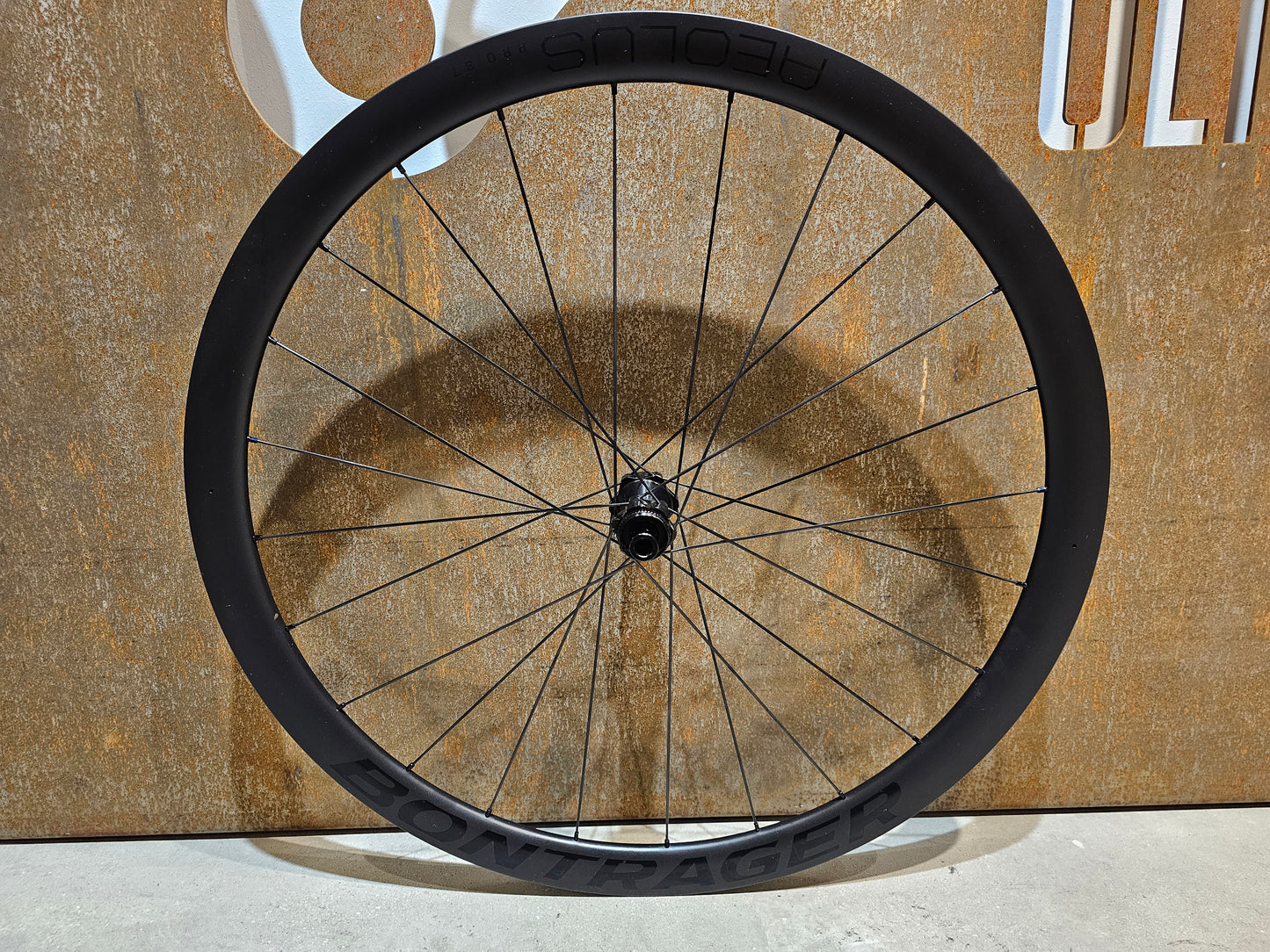 BONTRAGER AEOLUS PRO 37 TLR LAUFRADSATZ DISC
