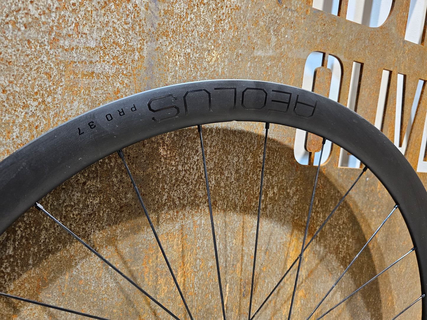 BONTRAGER AEOLUS PRO 37 TLR LAUFRADSATZ DISC