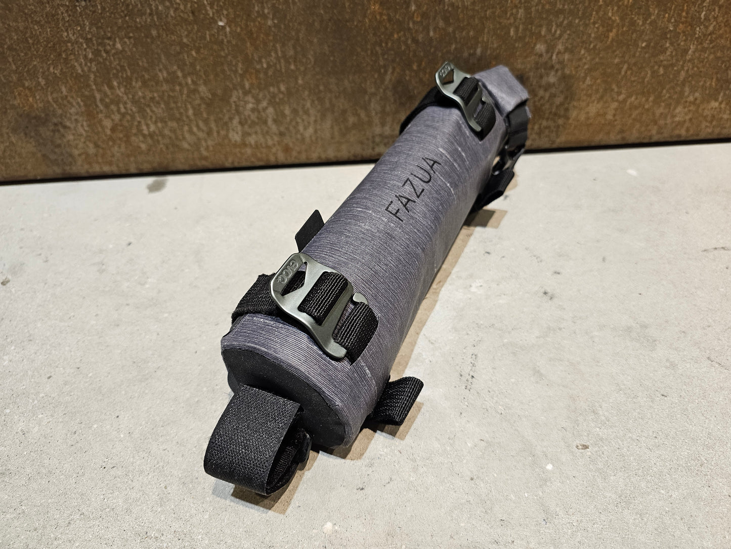 FAZUA BATTERY BAG / EVOC