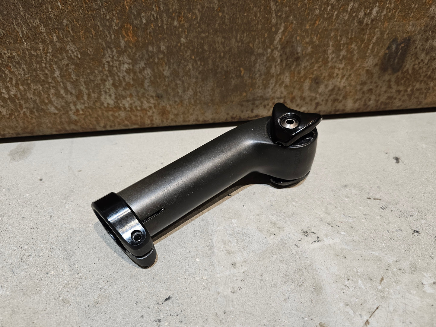 TREK SEAT MAST CARBON SATTELSTÜTZE 135MM / 20SB