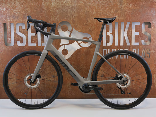 BMC ROADMACHINE 01 AMP TWO / 12.97 KG / TQ-HPR60 / 105 DI2 / 58CM