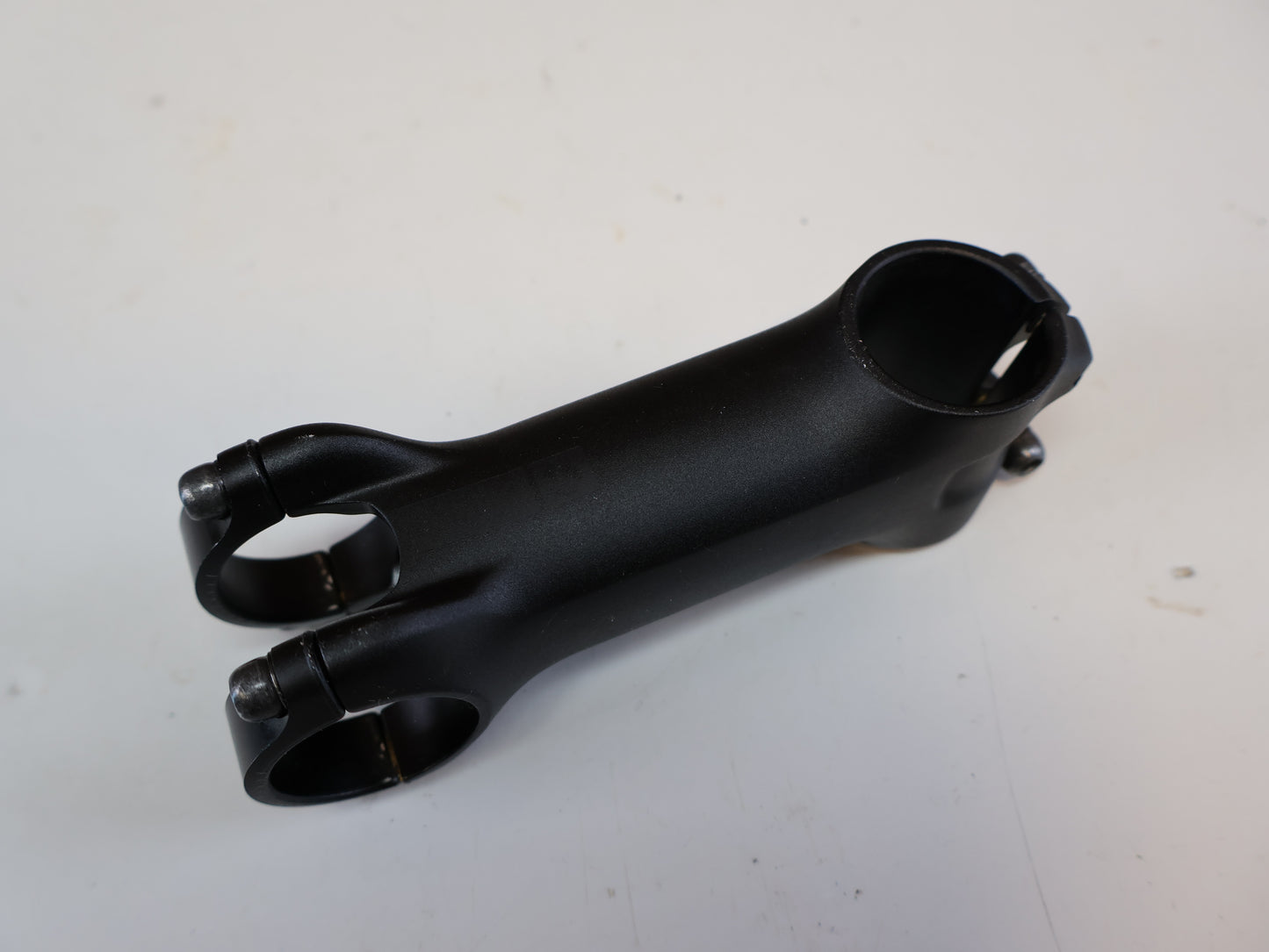 BONTRAGER PRO BLENDR VORBAU / 100 MM / 7° WINKEL / 31,8 MM LENKER