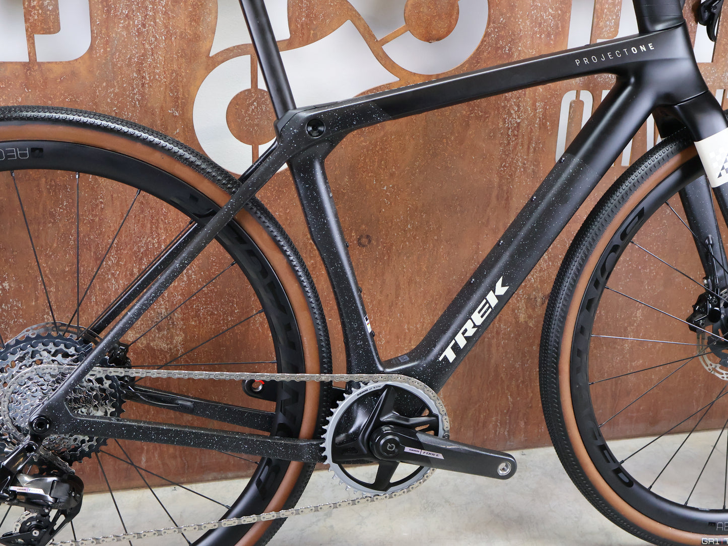 TREK CHECKMATE SLR 7 AXS / MATTE DEEP SMOKE / S