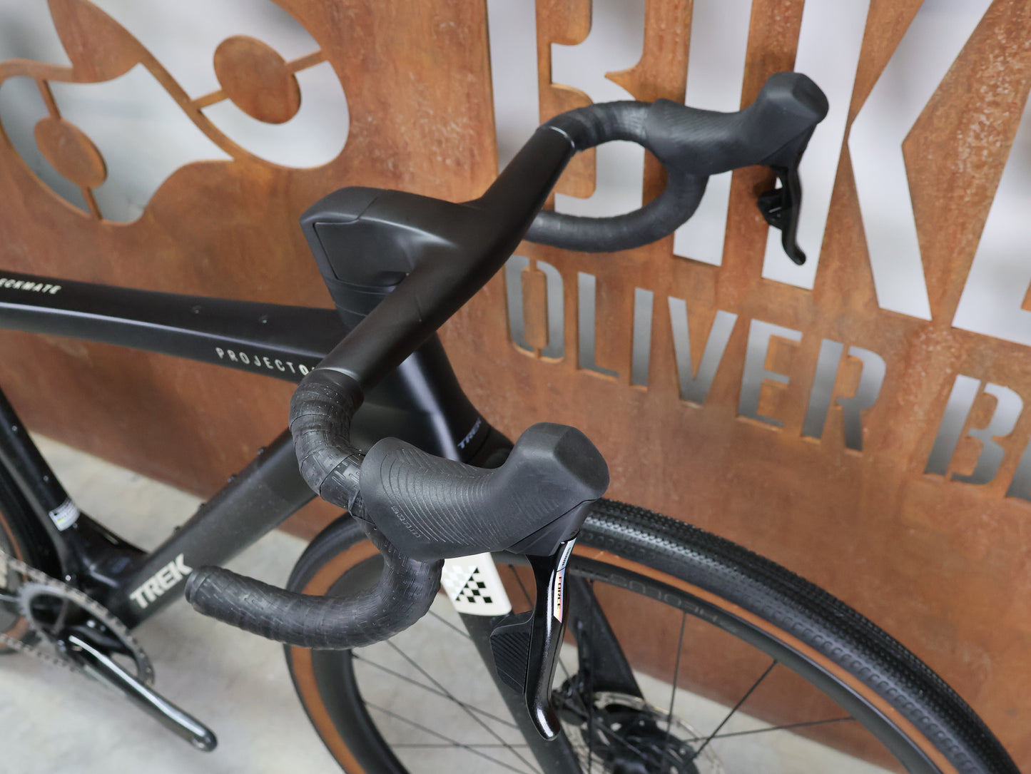 TREK CHECKMATE SLR 7 AXS / MATTE DEEP SMOKE / S