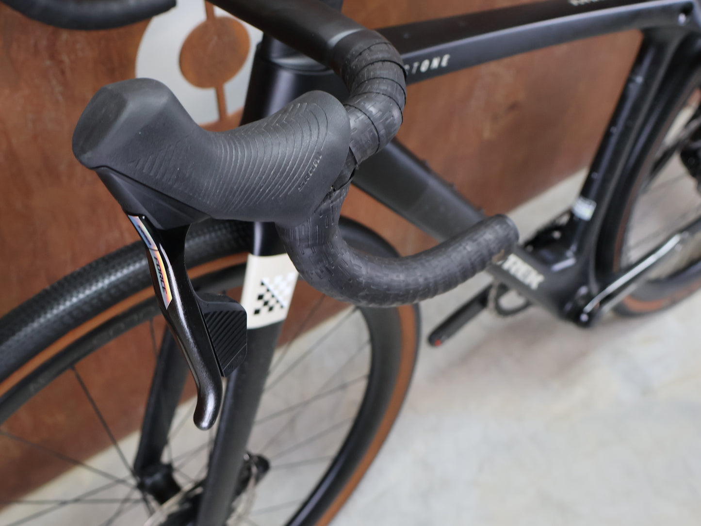 TREK CHECKMATE SLR 7 AXS / MATTE DEEP SMOKE / S