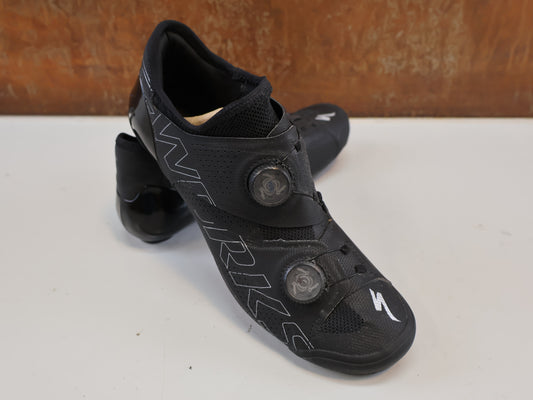 SPECIALIZED S-WORKS ARES / RENNRADSCHUHE / GR. 42 / CARBON / SCHWARZ