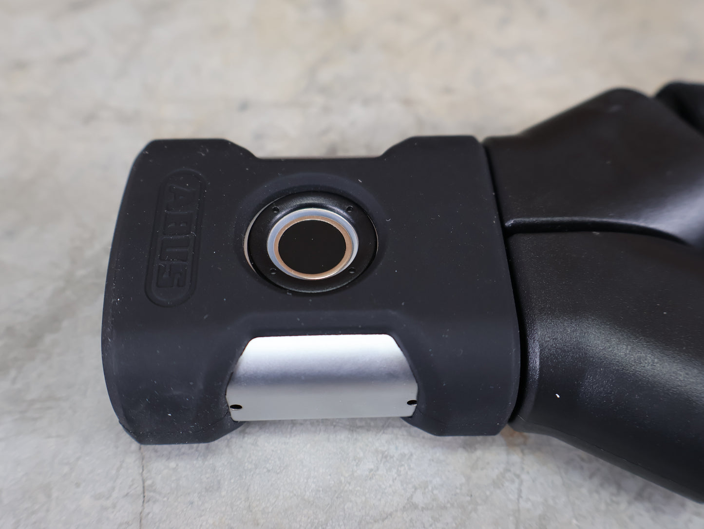 ABUS YARDO 7807F/110 KETTENSCHLOSS / FINGERPRINT-SENSOR / 110 CM / SCHWARZ