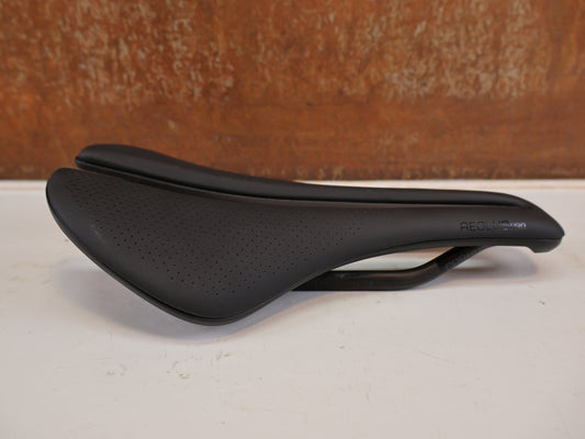 BONTRAGER AEOLUS PRO AERO CARBON SATTEL 145MM 173G
