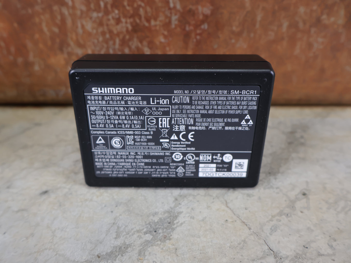 SHIMANO SM-BCR1 / DI2 LADEGERÄT / EXTERNER AKKU / SM-BCR1