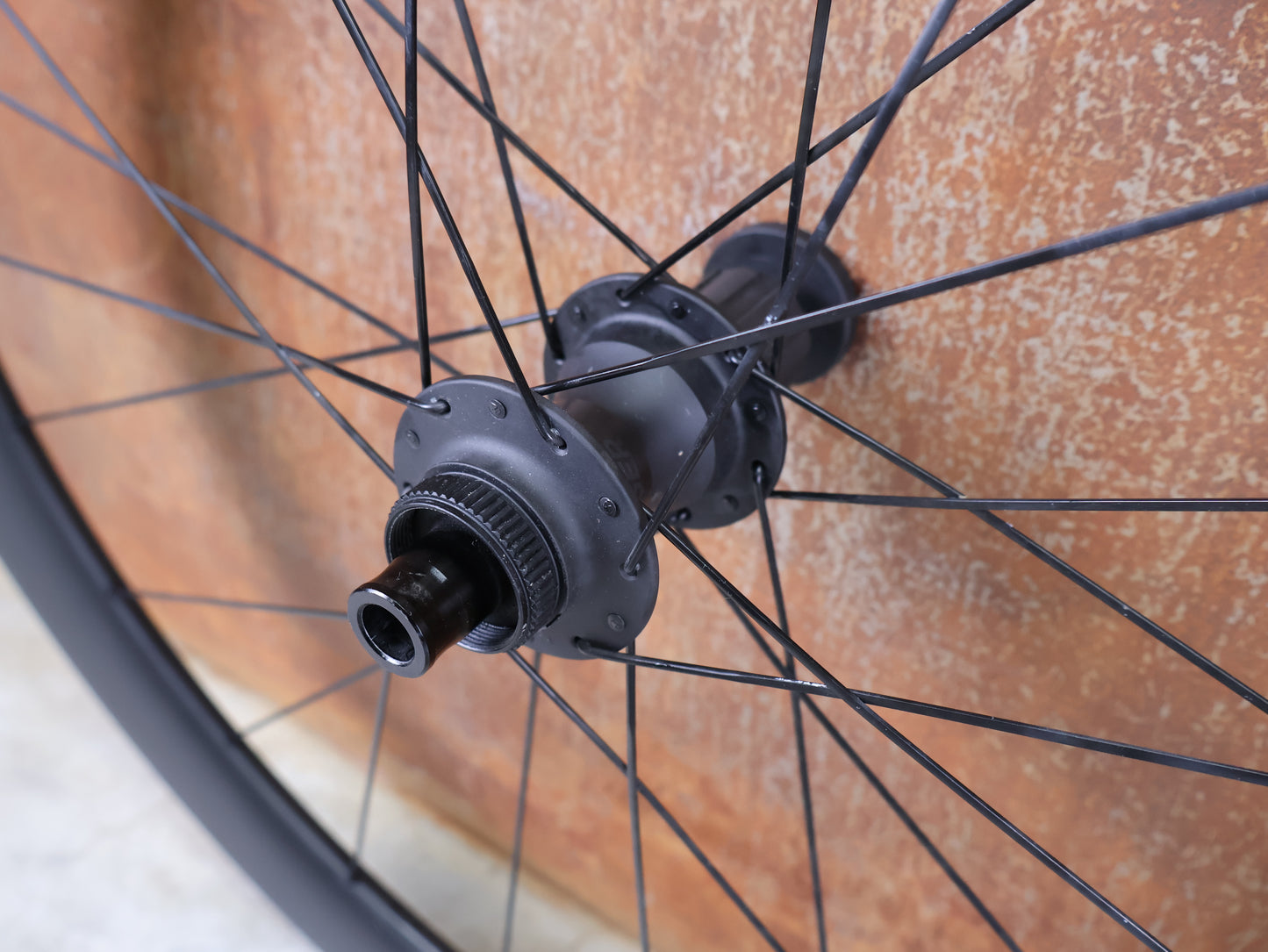 BONTRAGER AEOLUS ELITE 50 DISC LAUFRADSATZ / OCLV CARBON / 50 MM / ROAD / 1755G