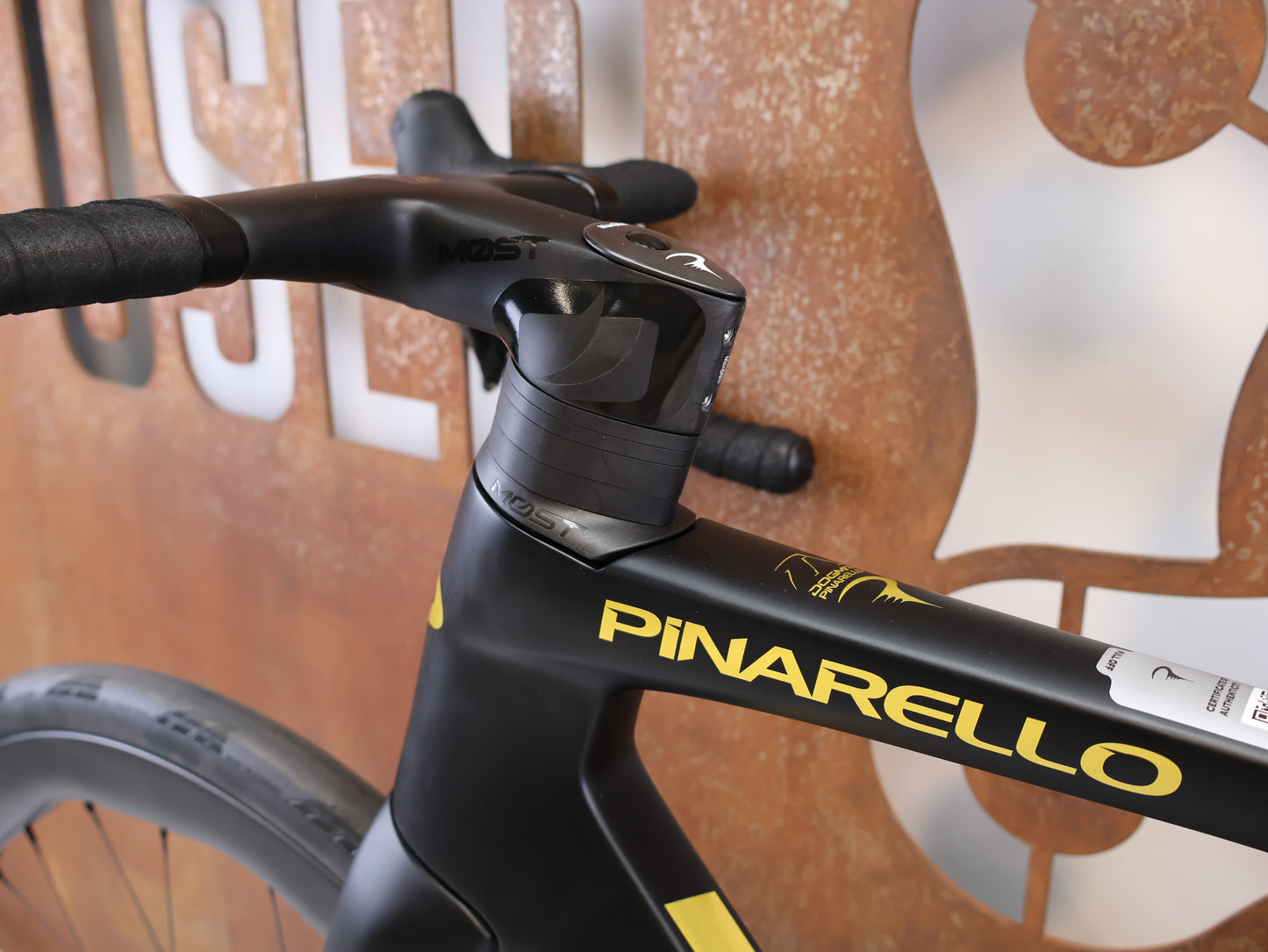 PINARELLO DOGMA X DISC RED AXS PRICETON GRIT 4540 / 53CM GOLD