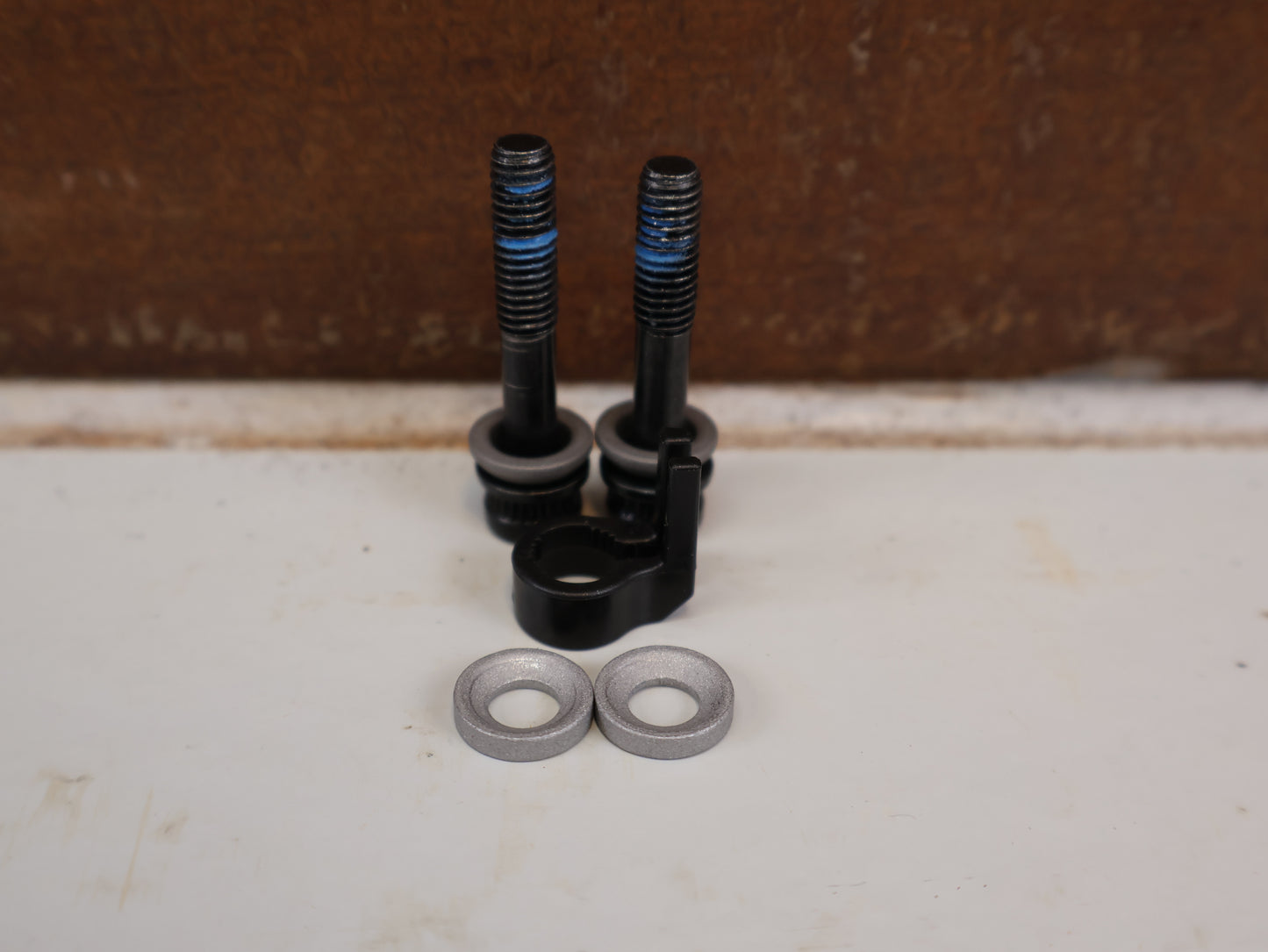SHIMANO POSTMOUNT ADAPTER PM 203 AUF 220 MM SM-MA-F220P/PL