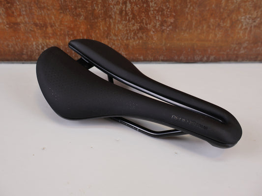 BONTRAGER AEOLUS ELITE SATTEL / 145 MM / AERO-PERFORMANCE / AUSTENIT-STAHL / 250 MM