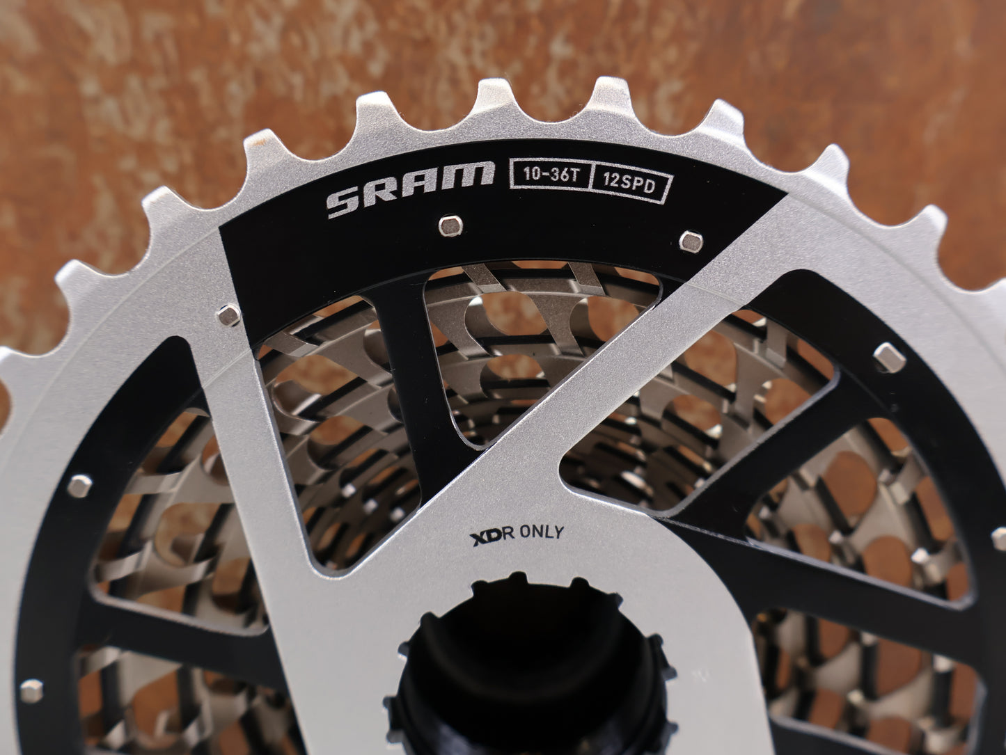 SRAM RED XG-1290 E1 KASSETTE 12-FACH 10-36T X-DOME SILVER
