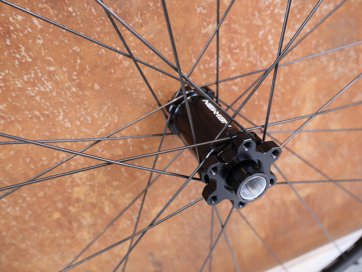 NEWMEN EVOLUTION A30 29 ZOLL BOOST LAUFRADSATZ SRAM XD 6-LOCH
