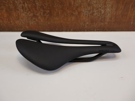 TREK AEOLUS RSL FAHRRADSATTEL / CARBON / 145 MM / RACE SHOP LIMITED